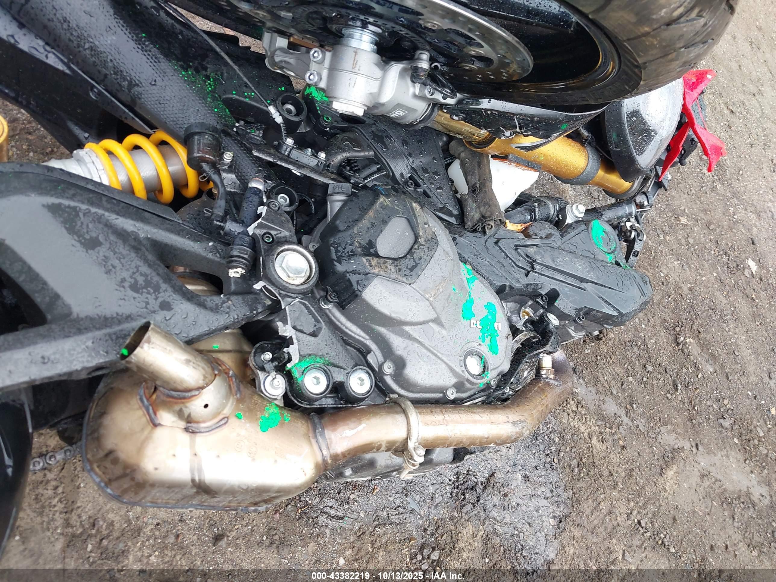 DUCATI MONSTER image 9