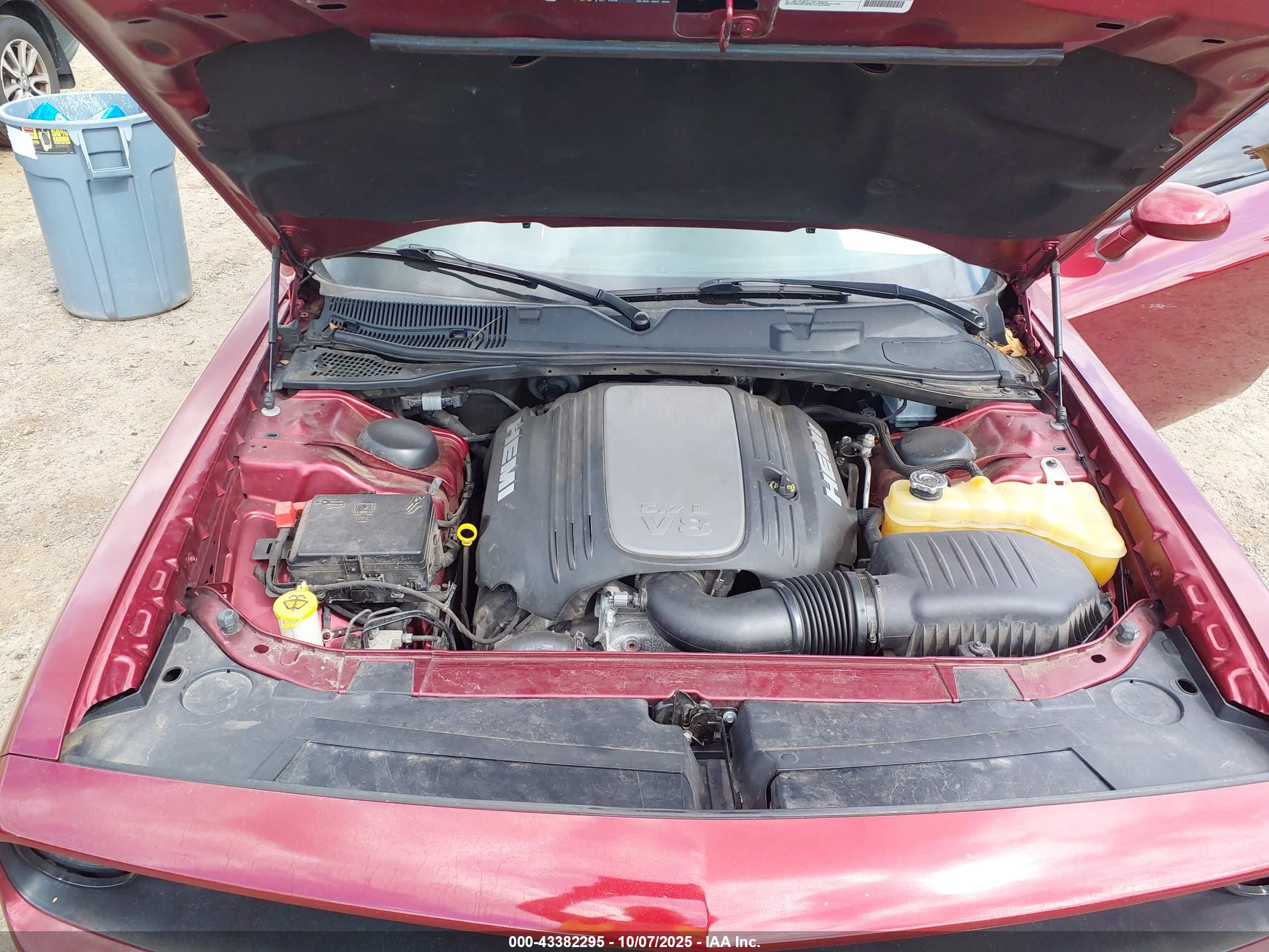 DODGE CHALLENGER image 10