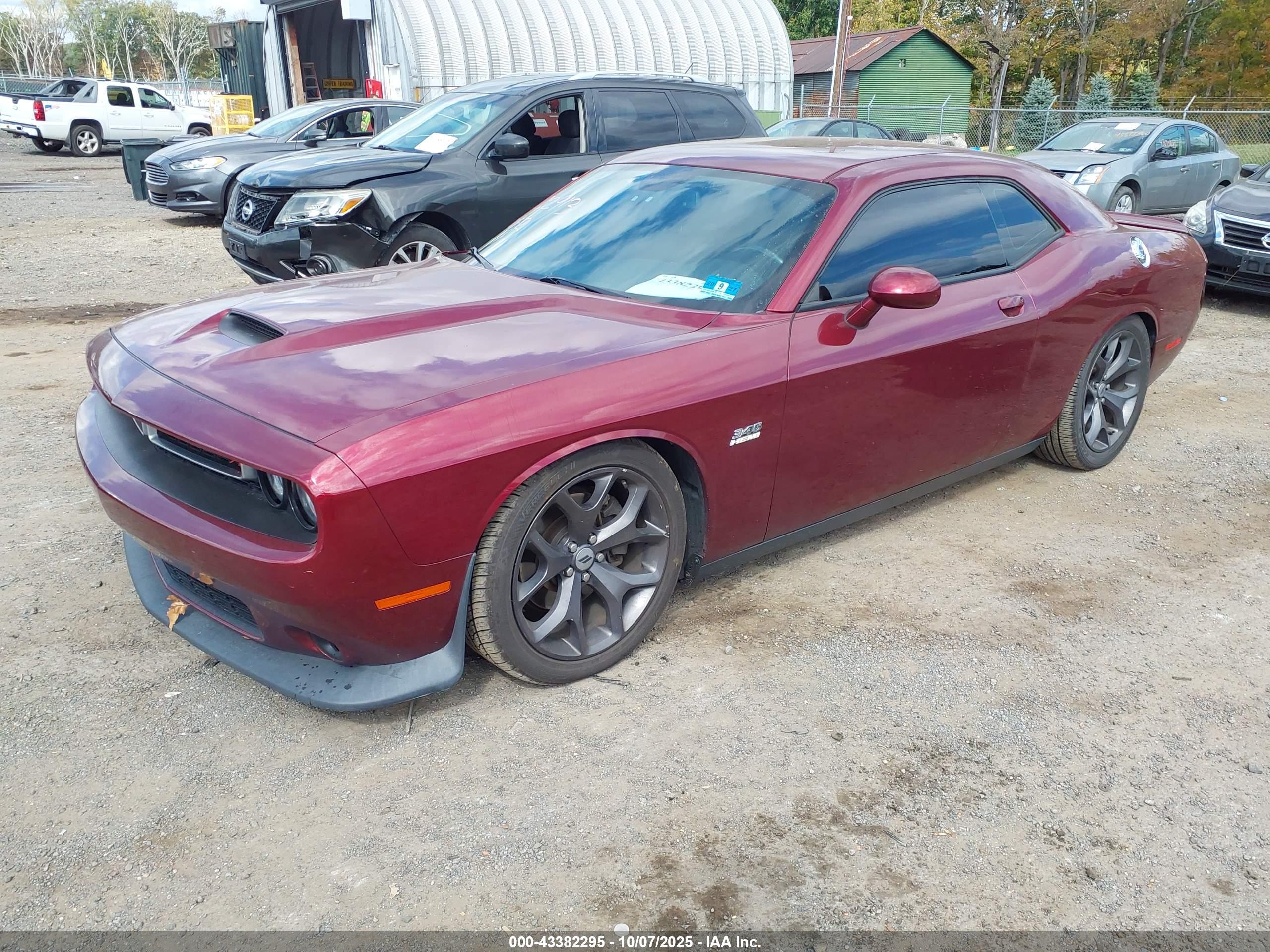 DODGE CHALLENGER image 2