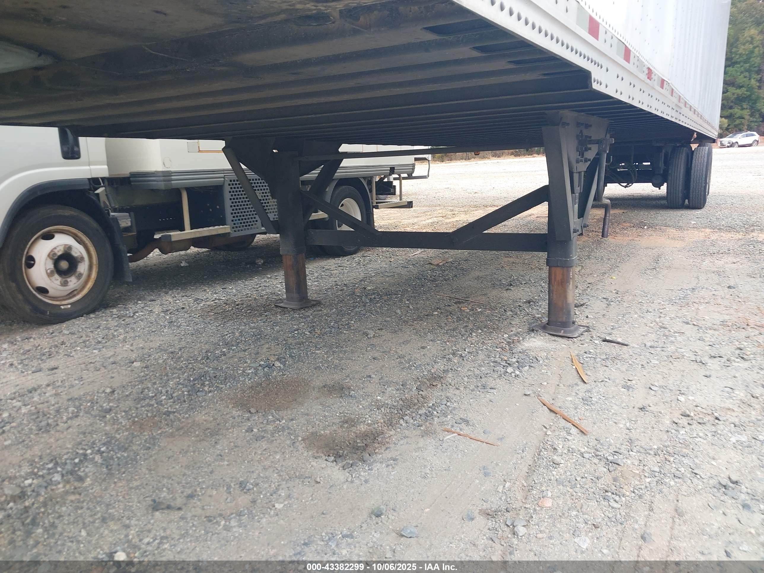 STRICK TRAILERS image 10