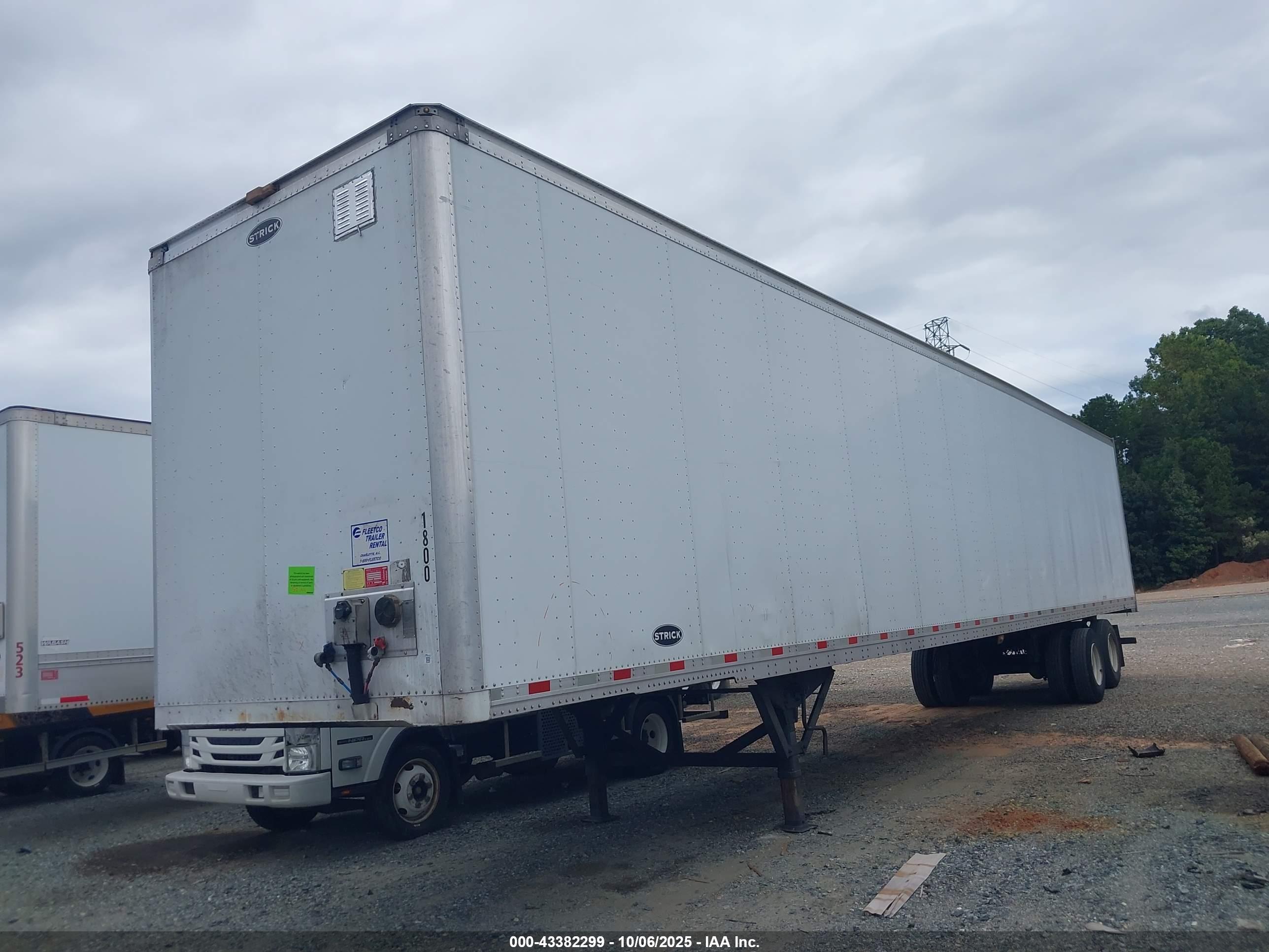 STRICK TRAILERS image 2