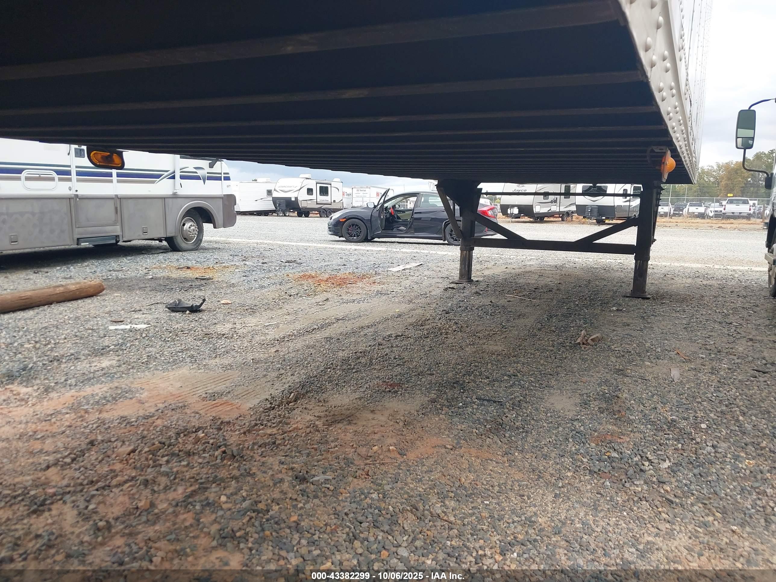 STRICK TRAILERS image 8