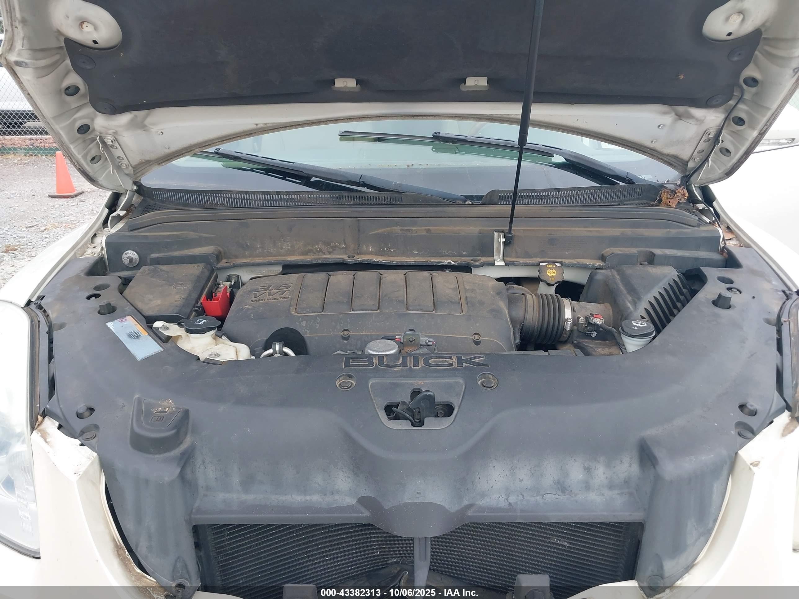 BUICK ENCLAVE image 10