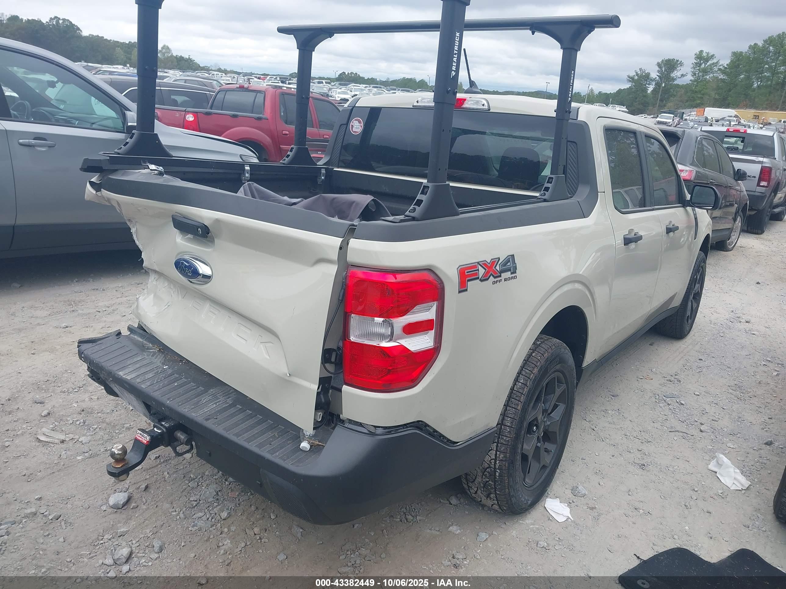 FORD MAVERICK image 4