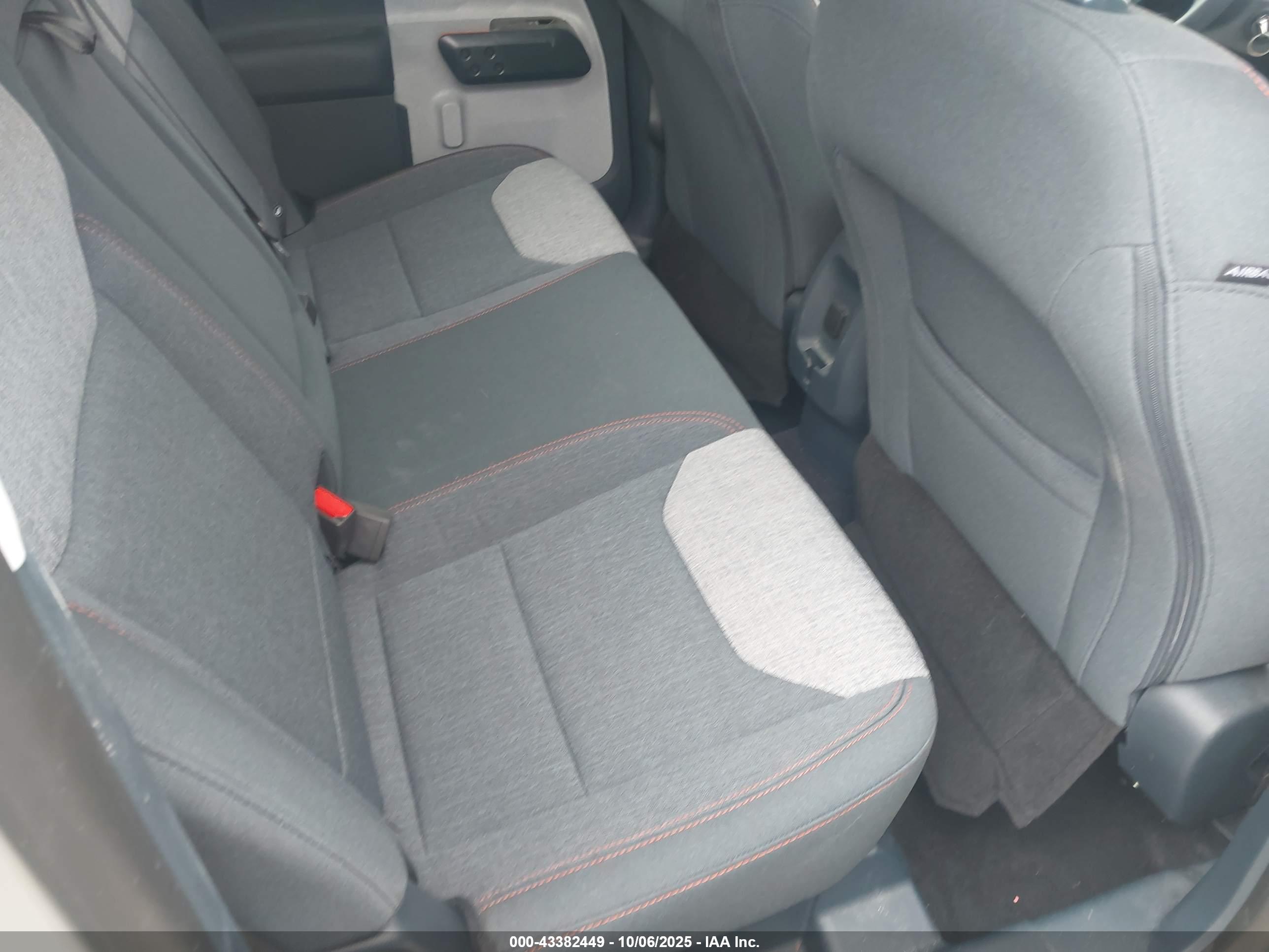 FORD MAVERICK image 8