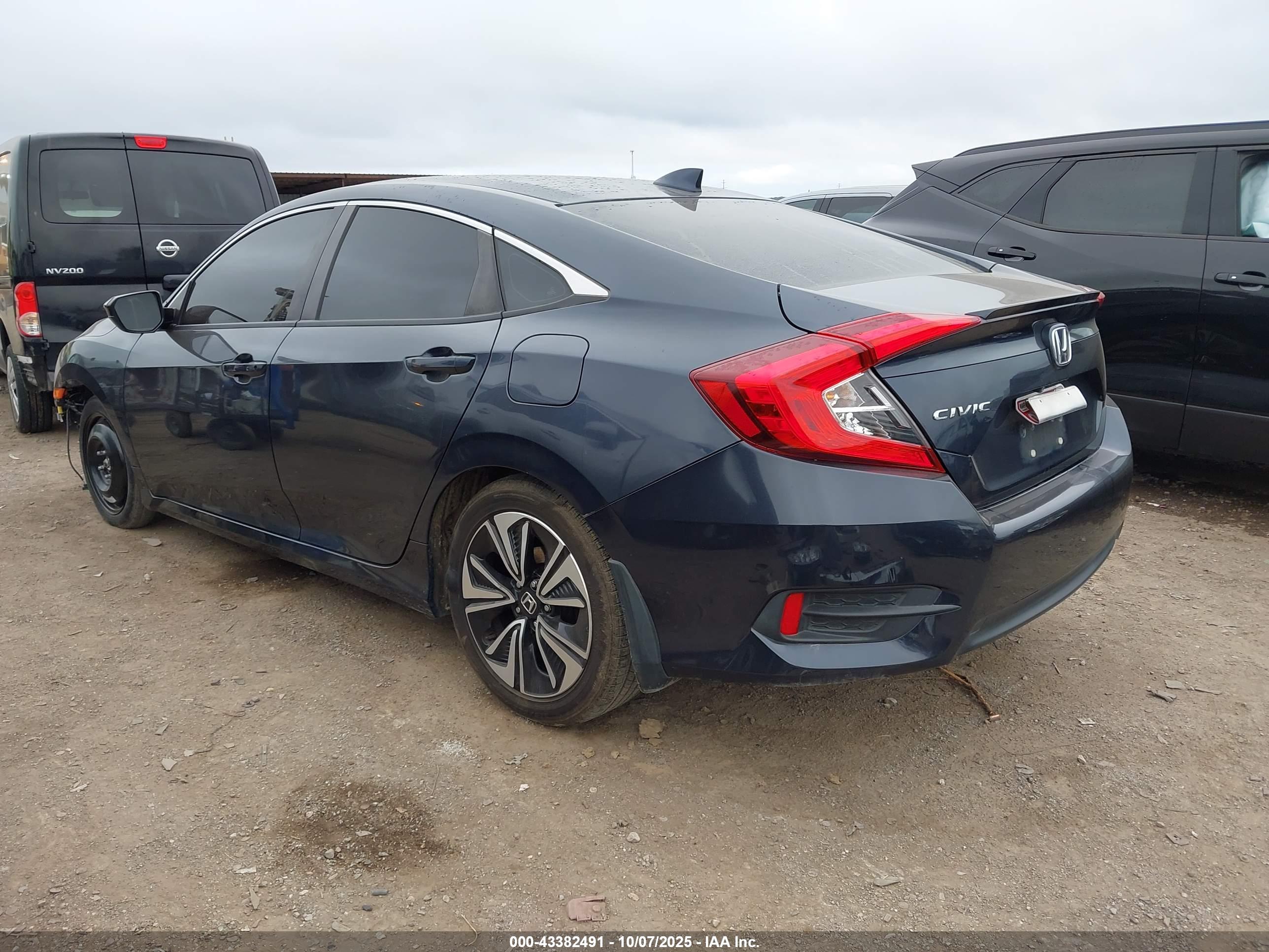 HONDA CIVIC image 3