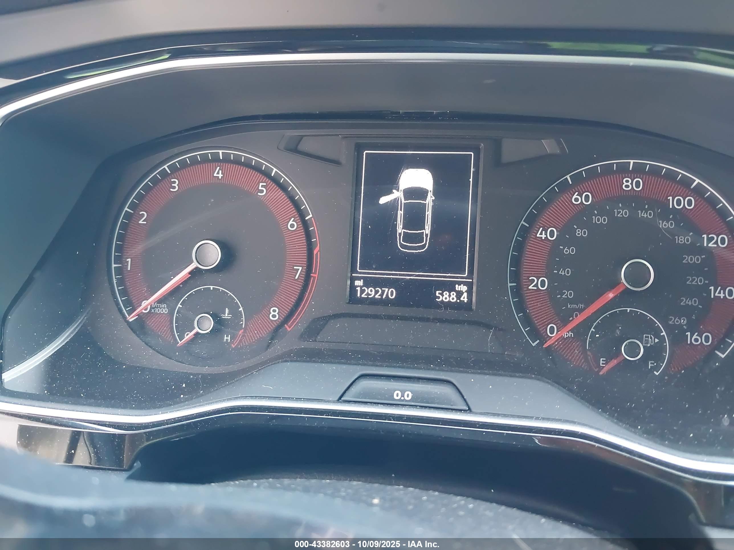 VOLKSWAGEN JETTA image 7