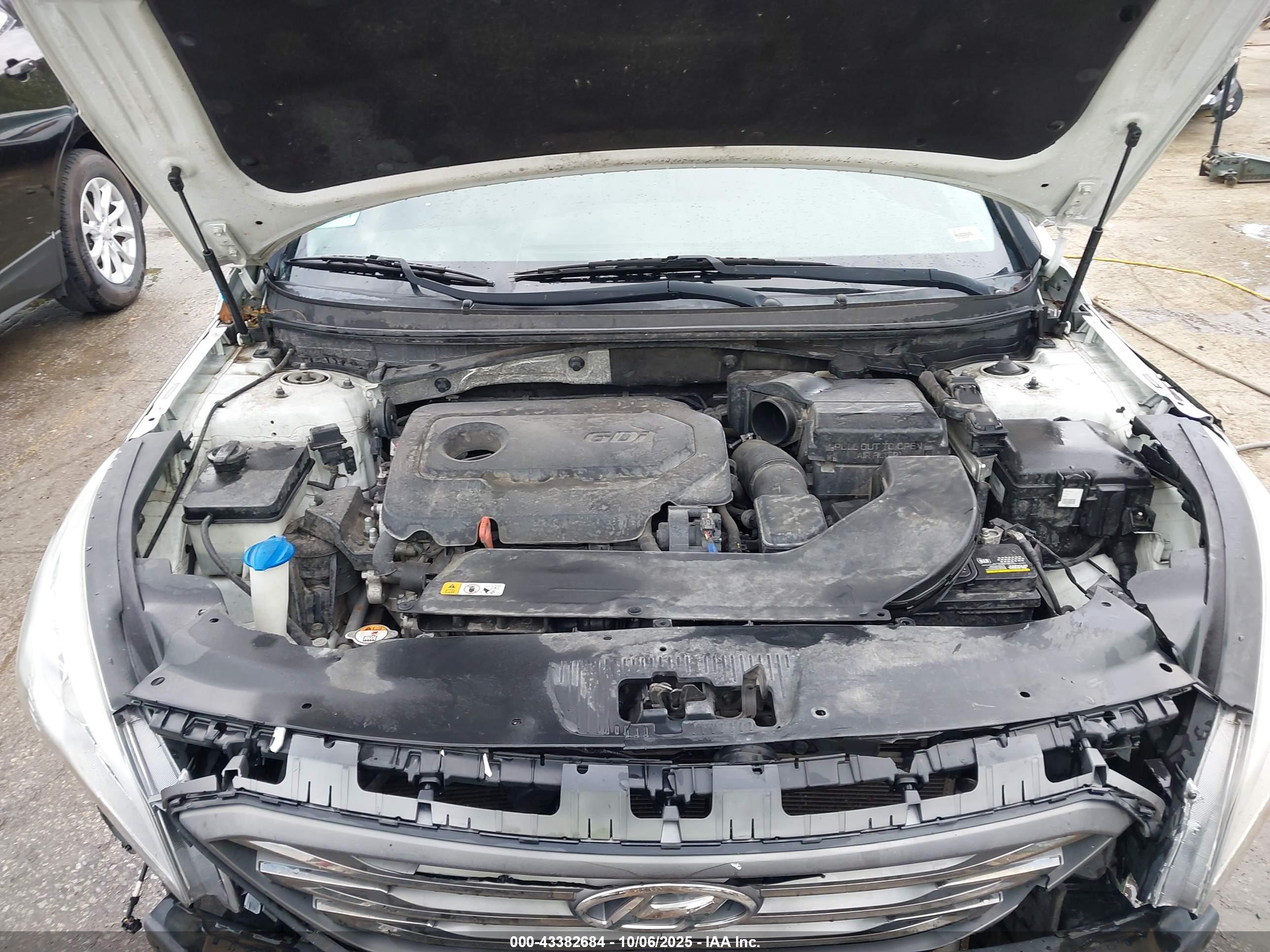 HYUNDAI SONATA image 10
