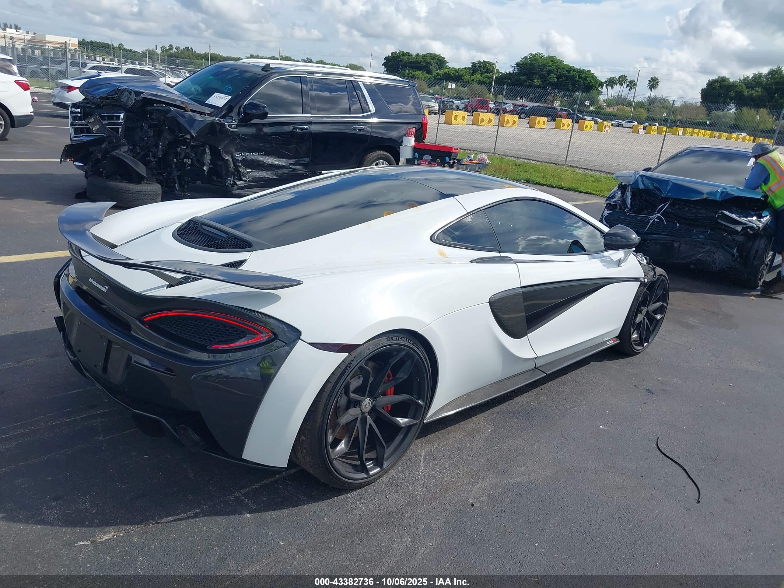 MCLAREN 570GT image 4