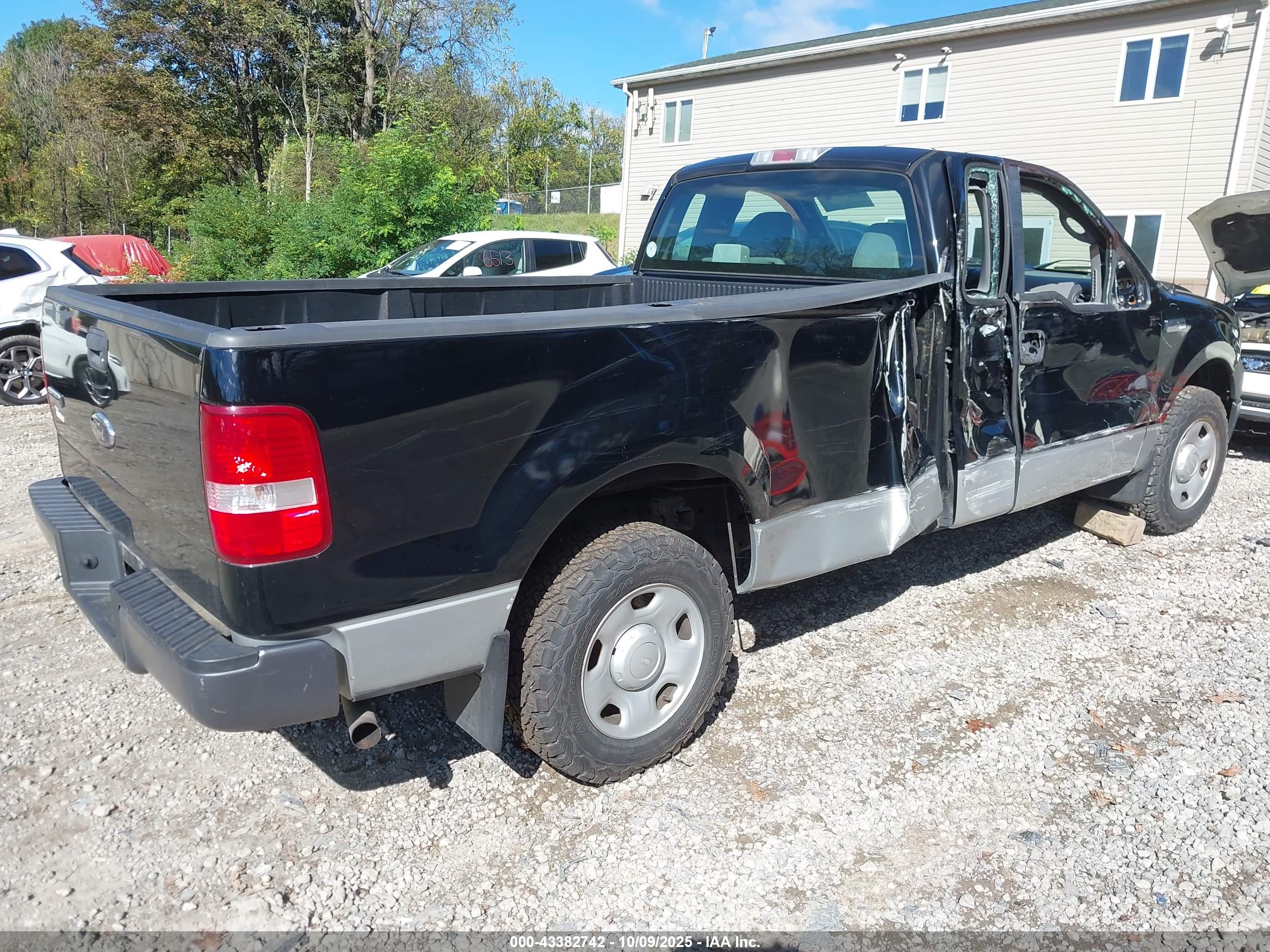 FORD F-150 image 4