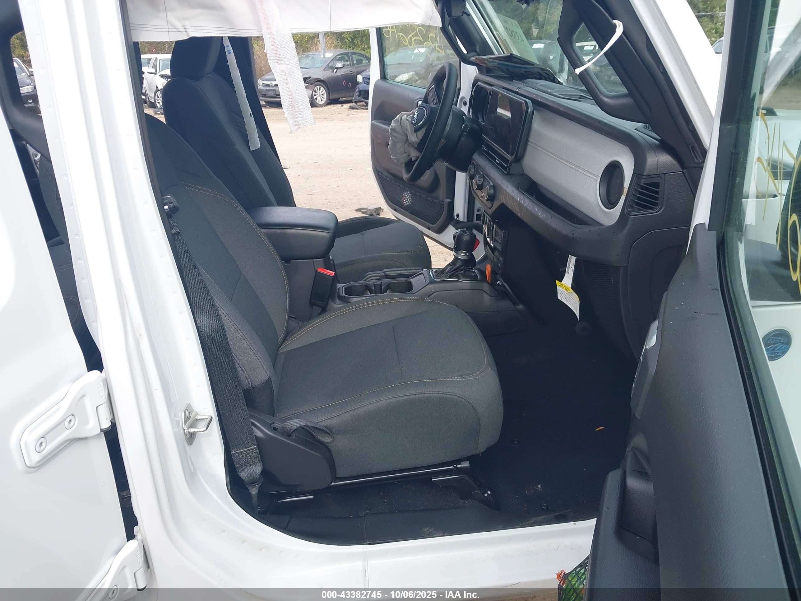 JEEP WRANGLER image 5