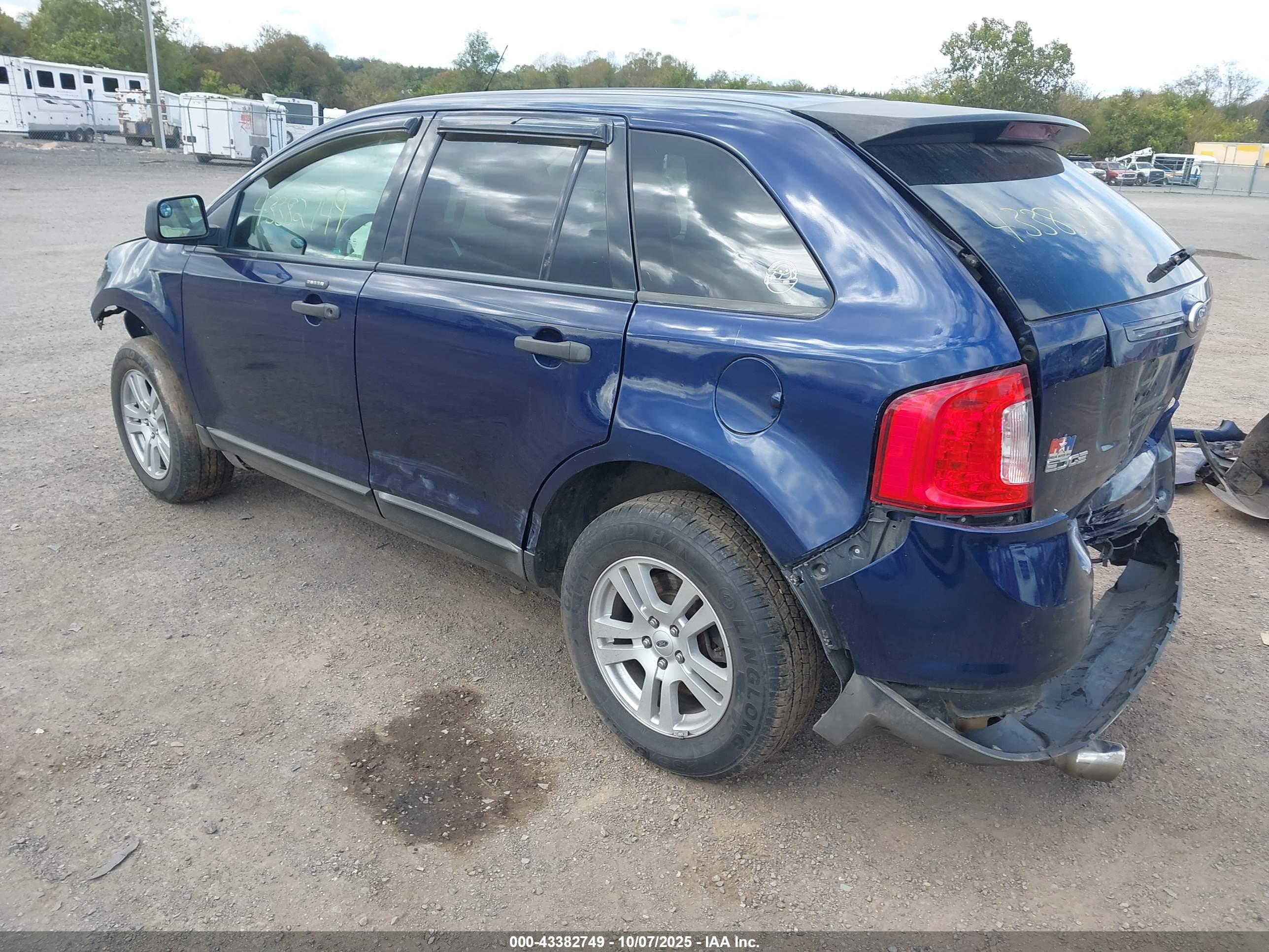 FORD EDGE image 3