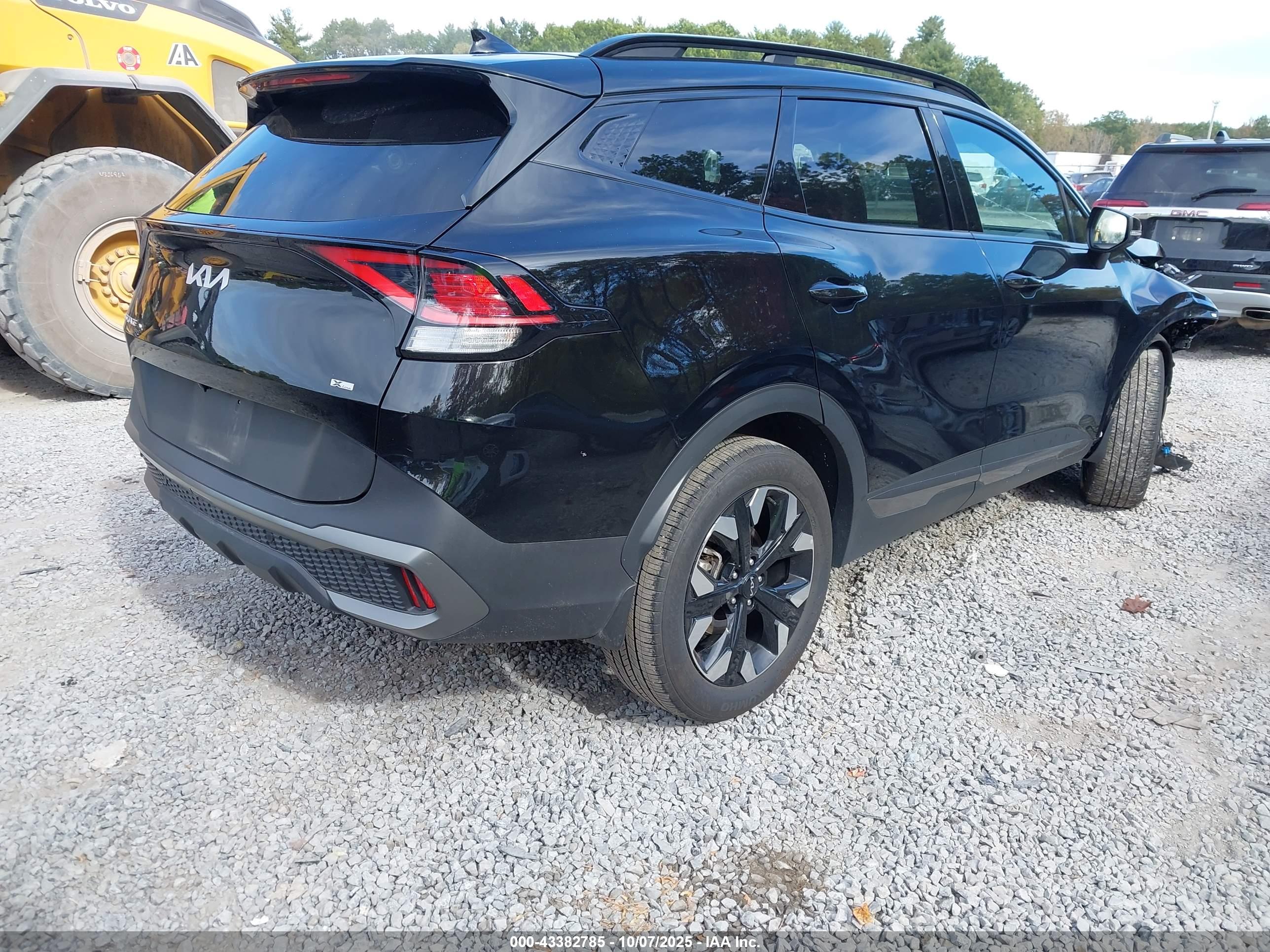 KIA SPORTAGE image 4