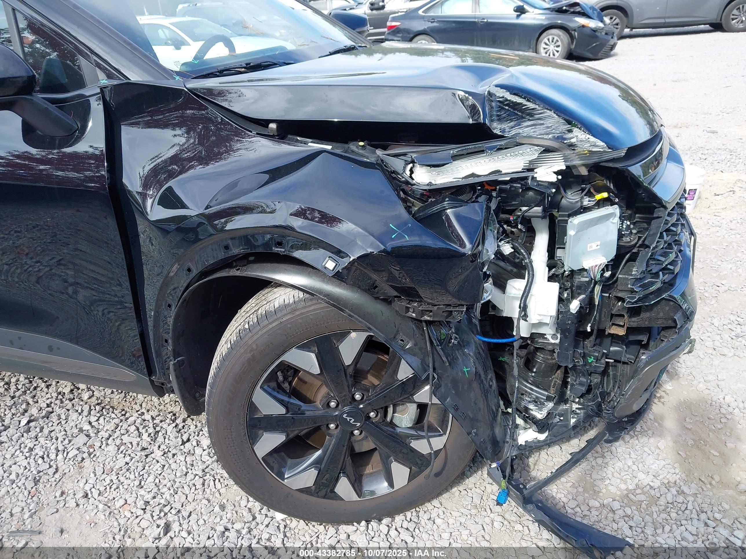 KIA SPORTAGE image 6