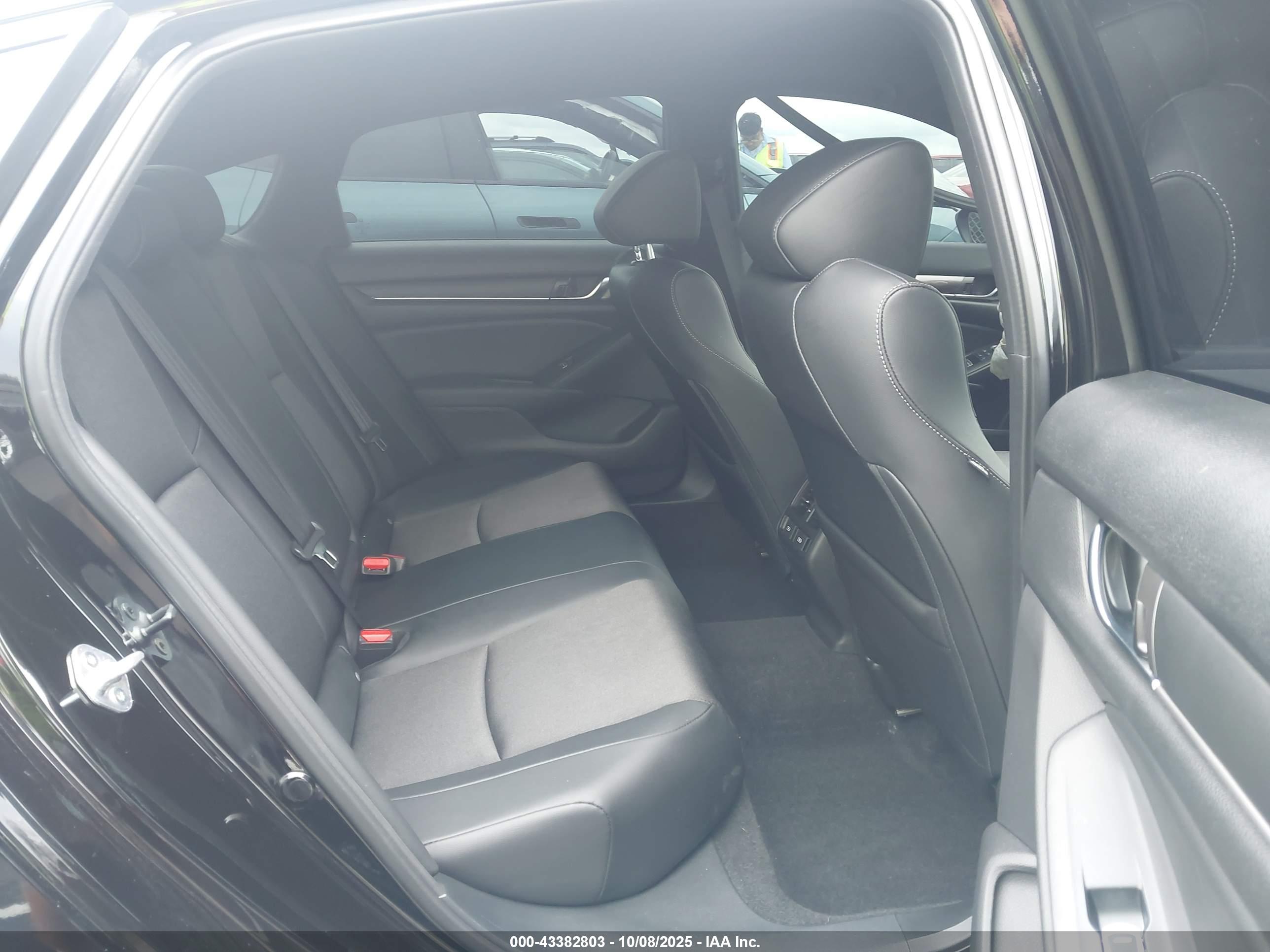 HONDA ACCORD image 8