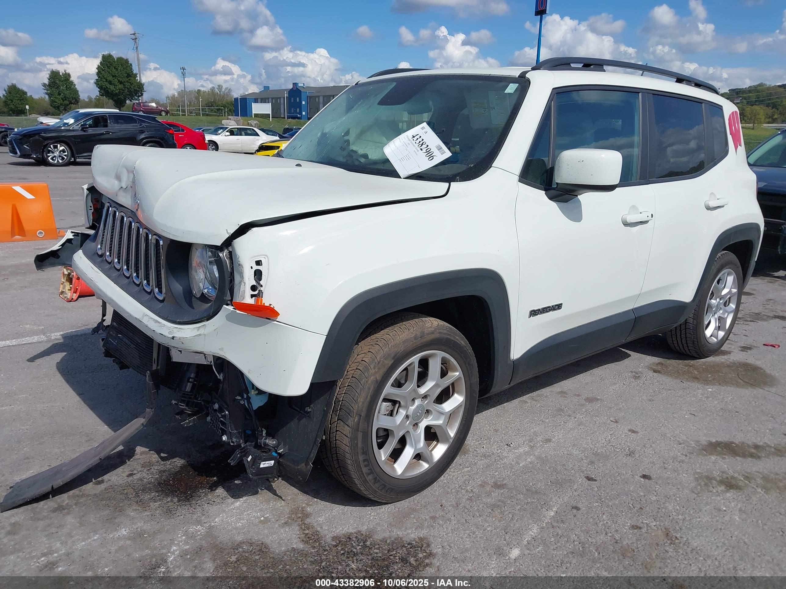 JEEP RENEGADE image 2