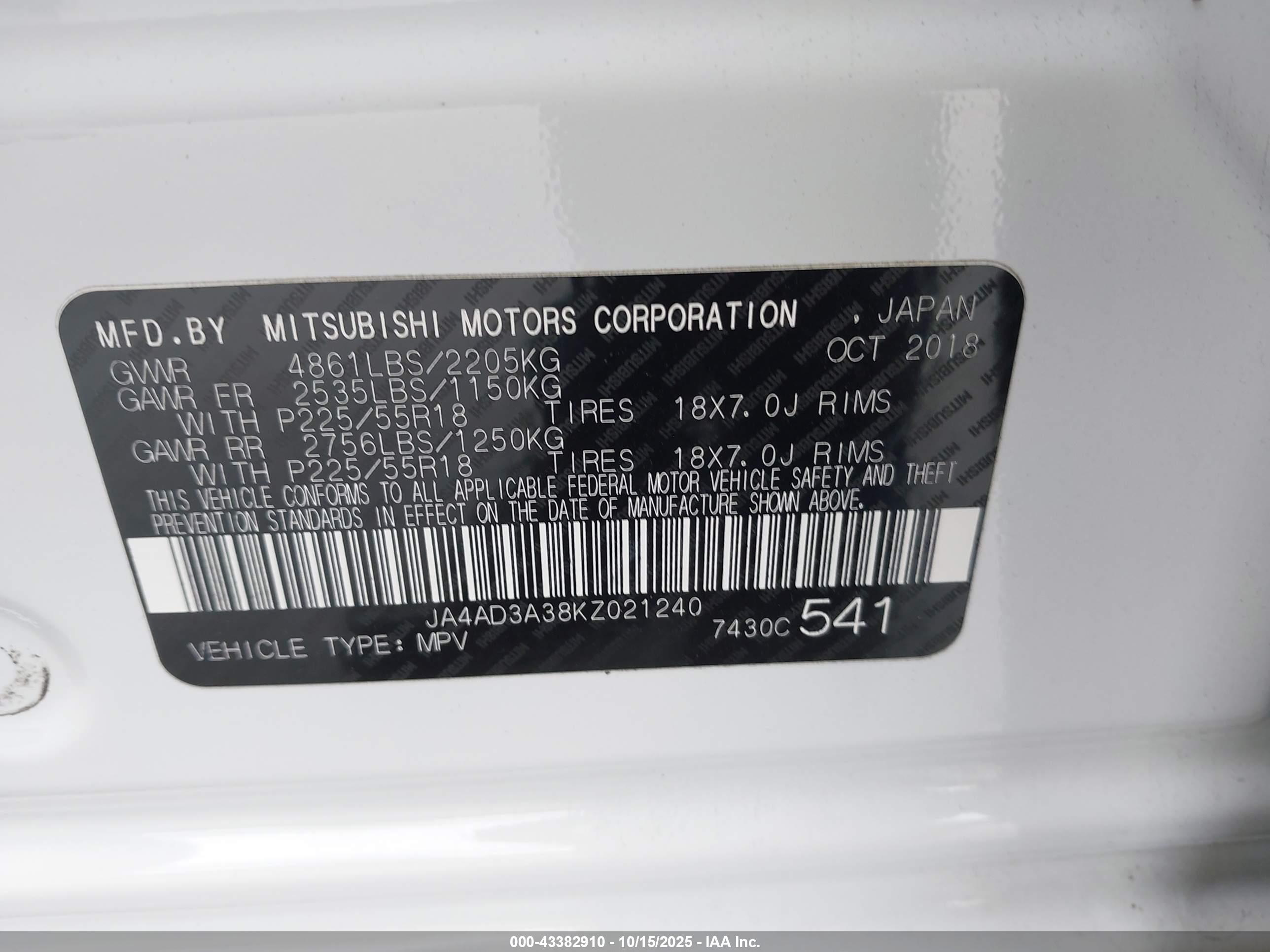 MITSUBISHI OUTLANDER image 9