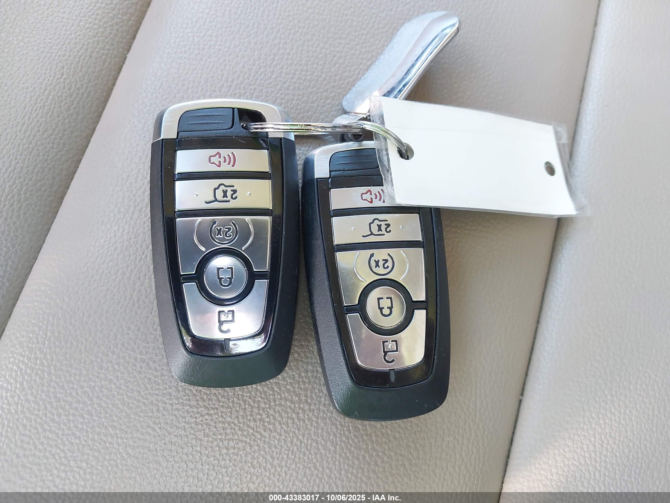 FORD EXPLORER image 11