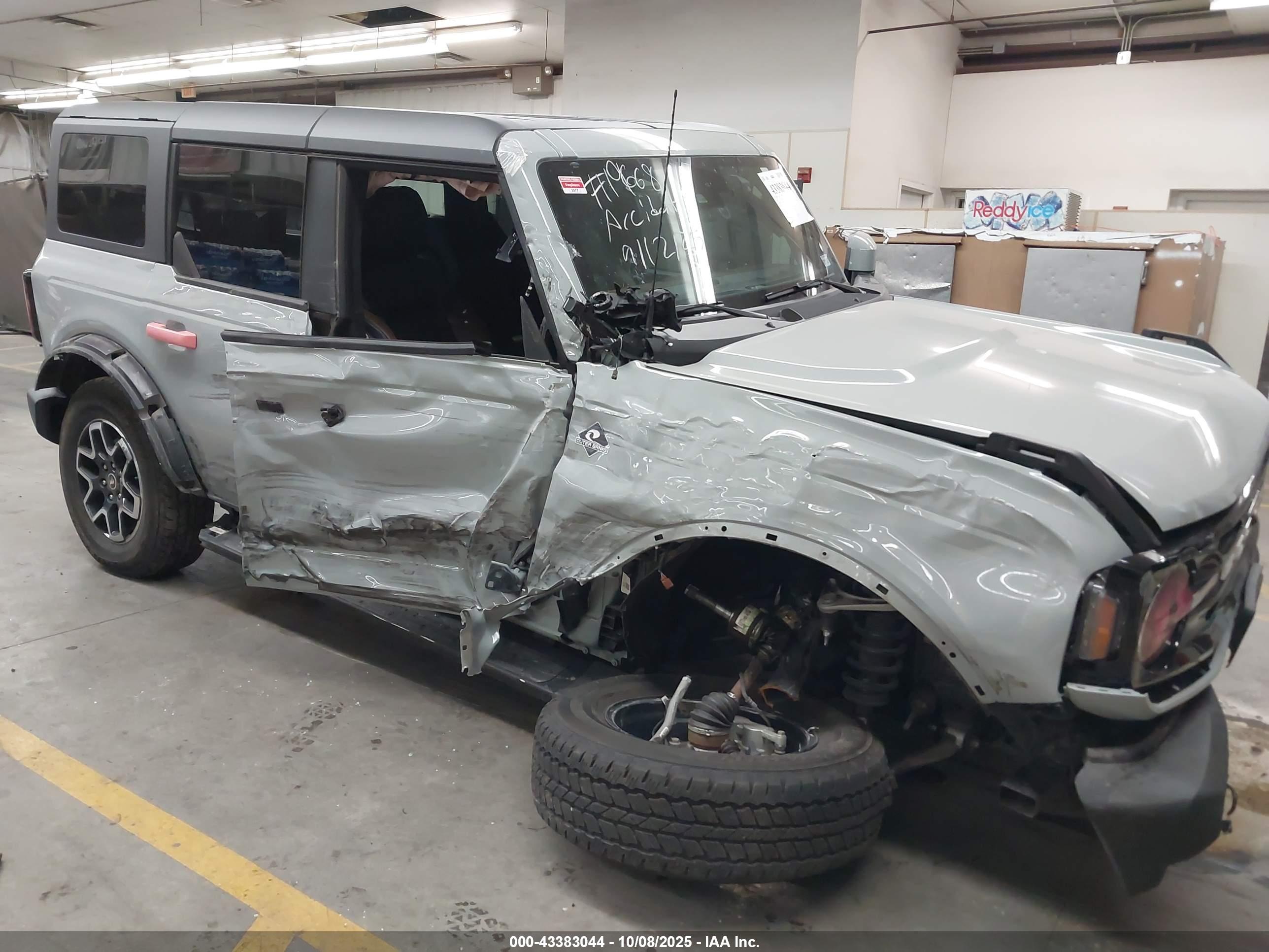 FORD BRONCO image 6