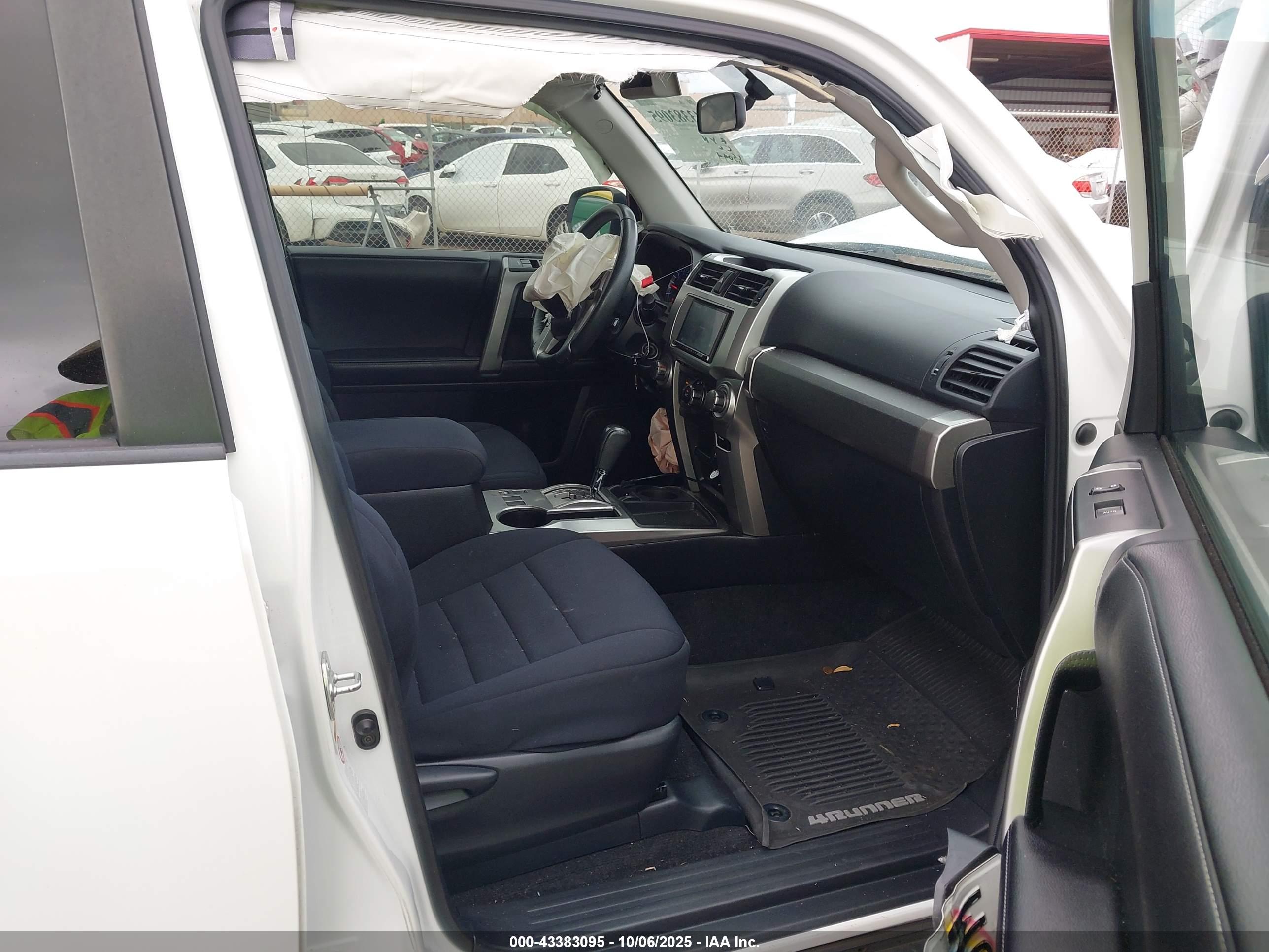 TOYOTA 4RUNNER image 5
