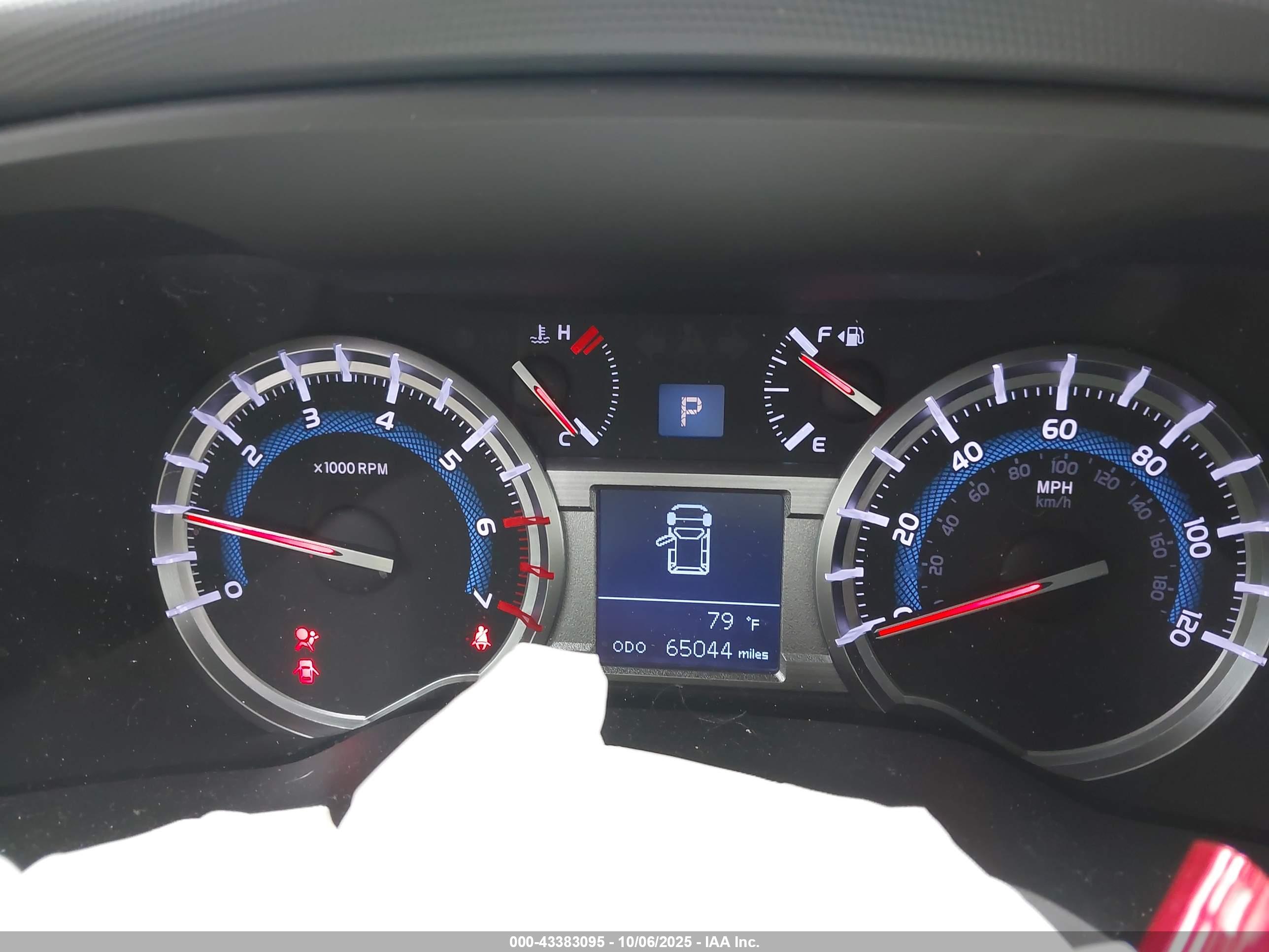 TOYOTA 4RUNNER image 7