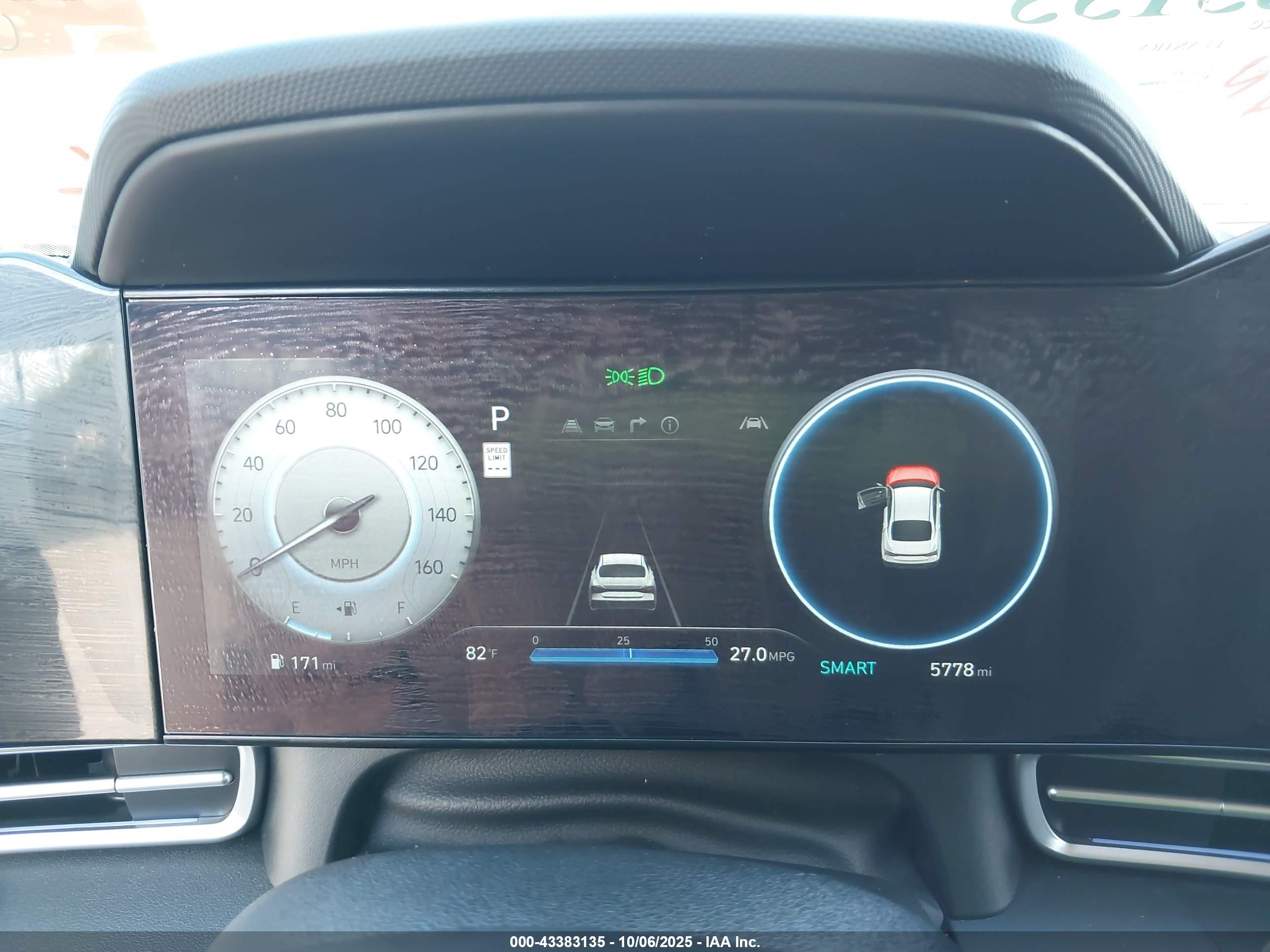 HYUNDAI ELANTRA image 7