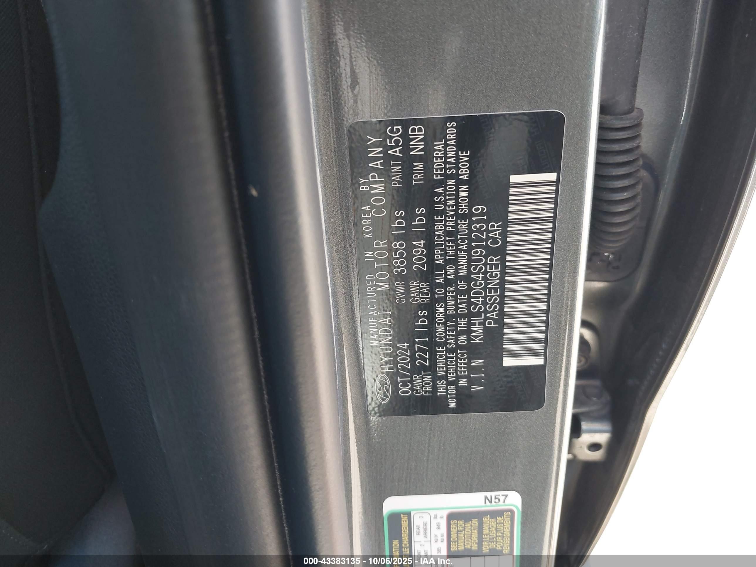HYUNDAI ELANTRA image 9