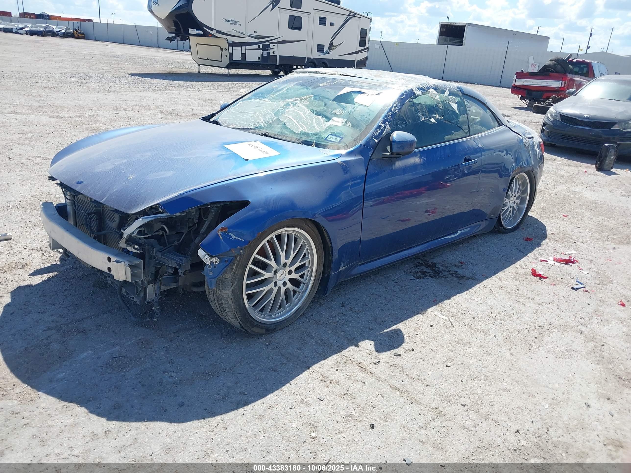 INFINITI G37 image 6