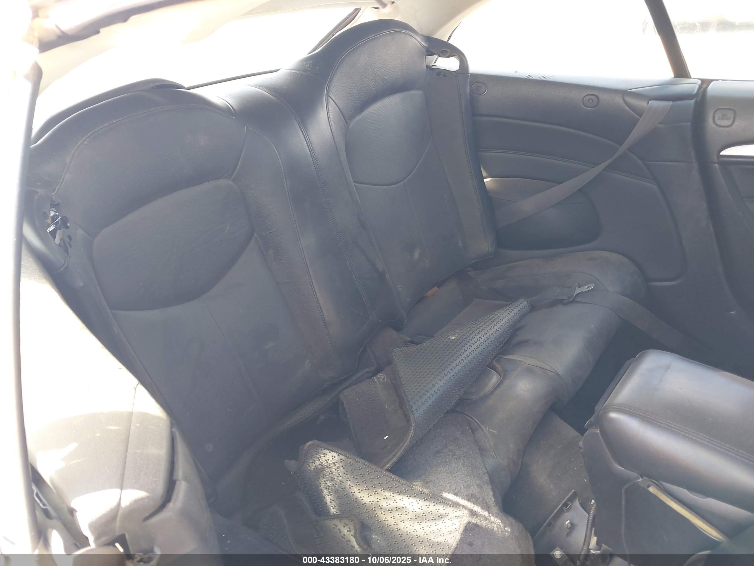 INFINITI G37 image 8