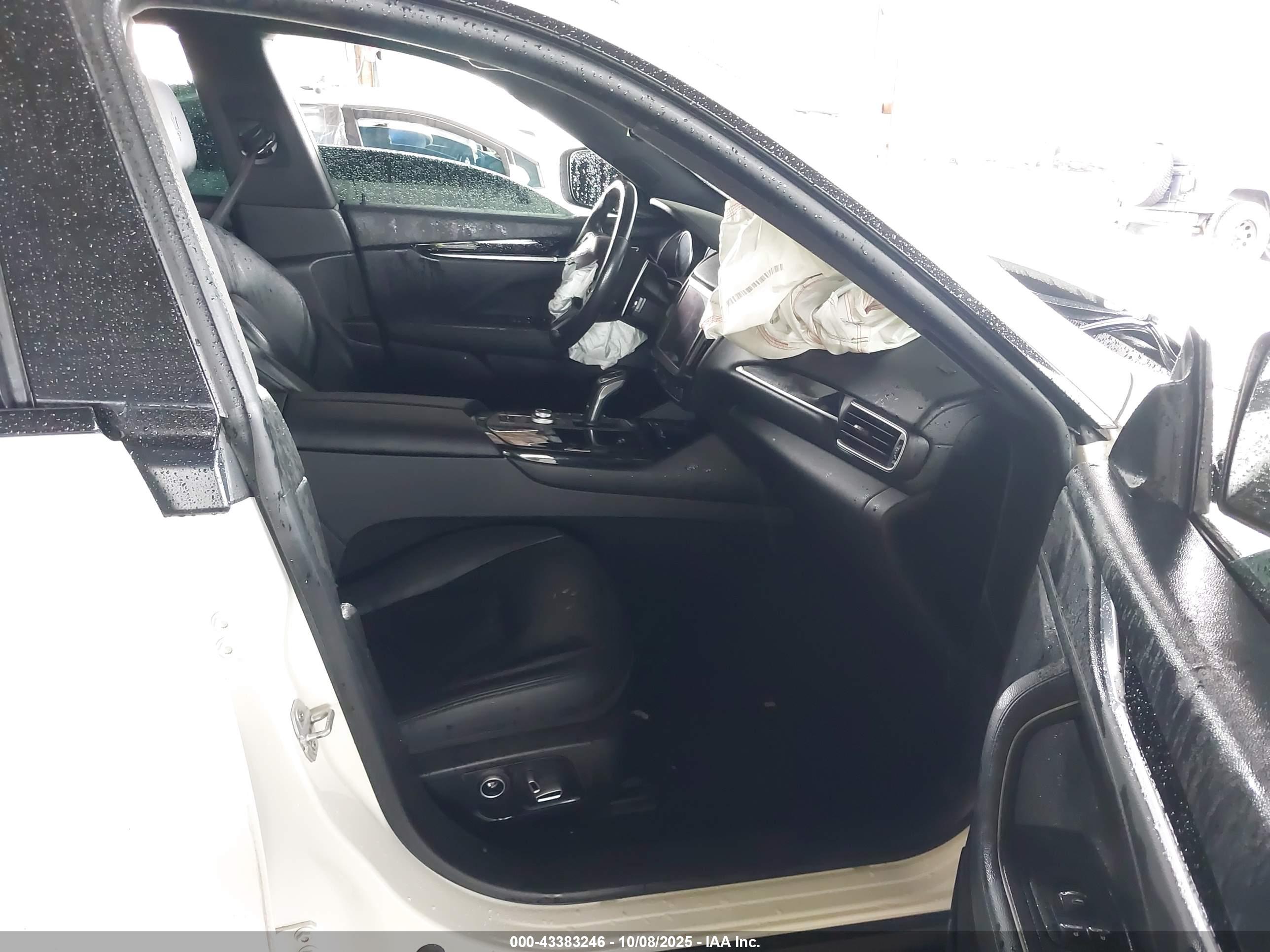 MASERATI LEVANTE image 5