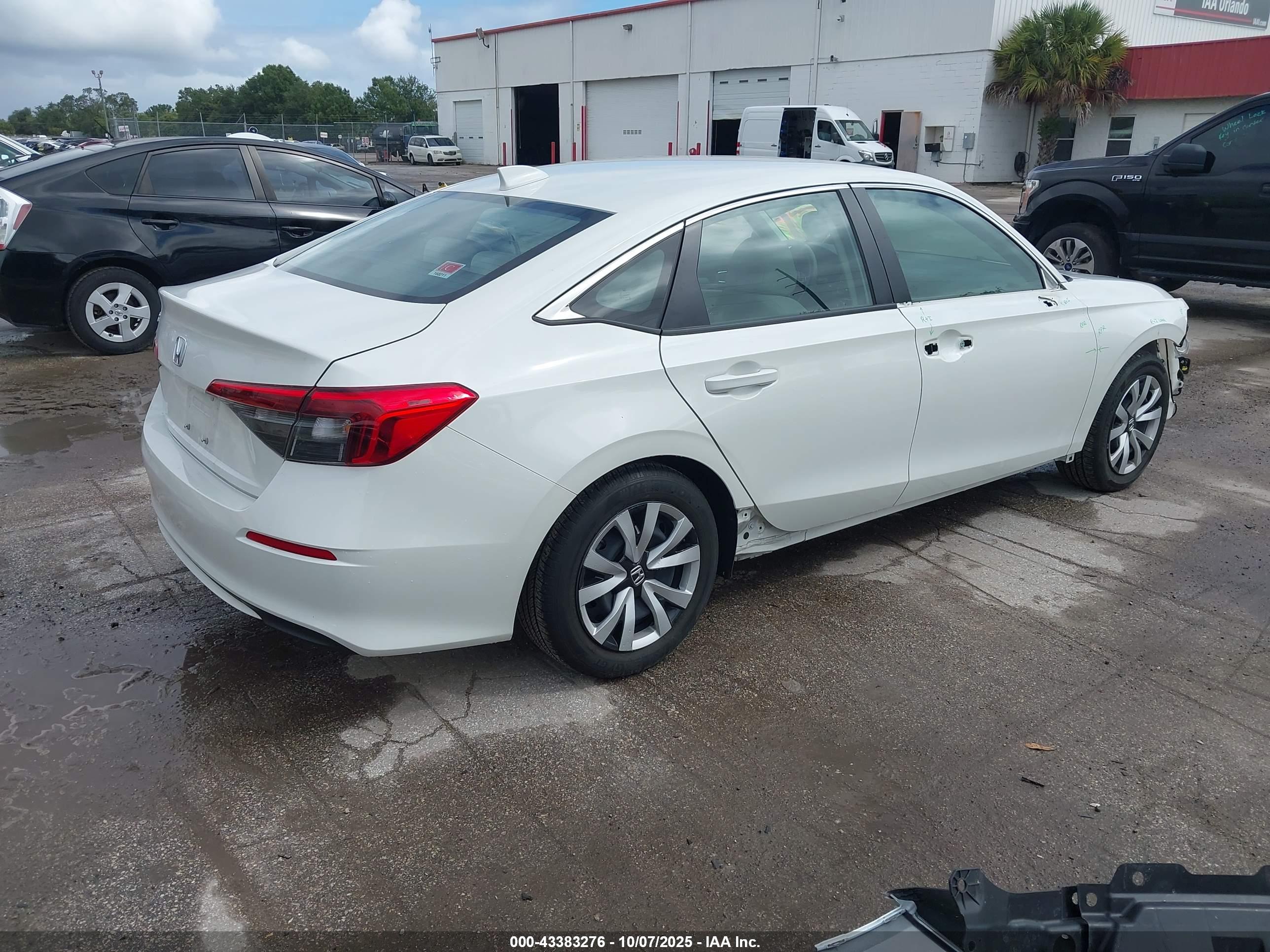 HONDA CIVIC image 4