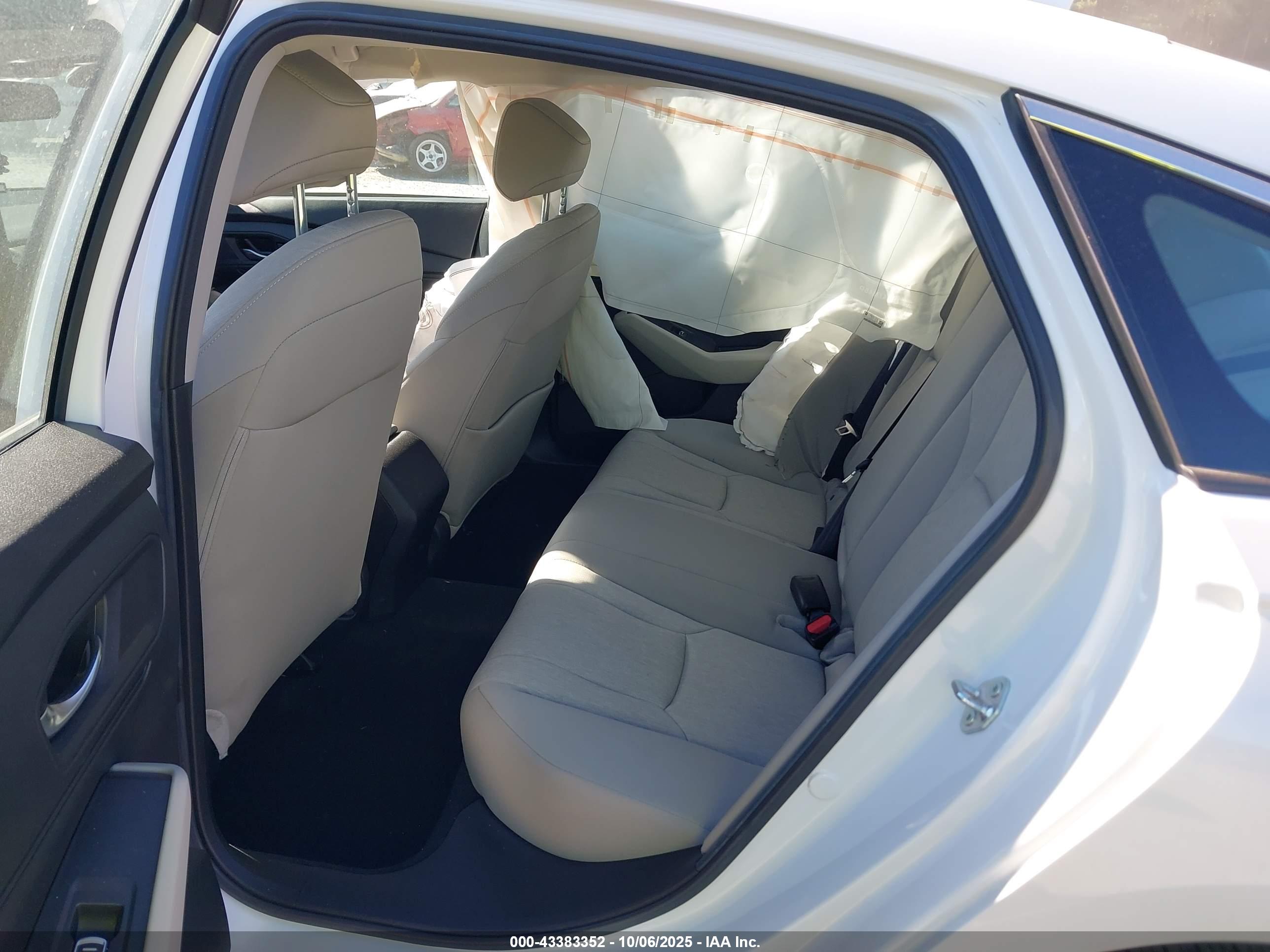 HONDA ACCORD image 8