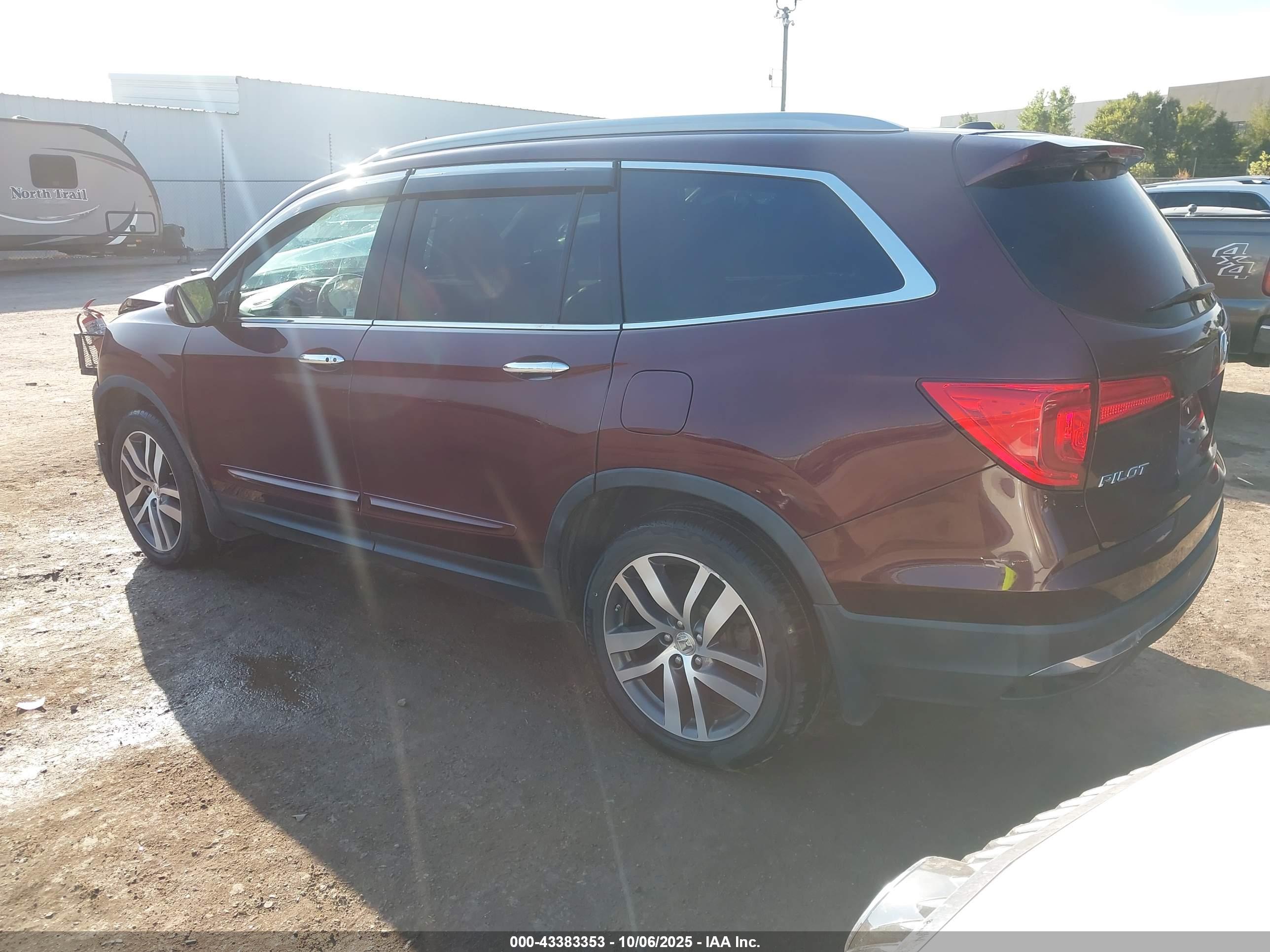 HONDA PILOT image 3