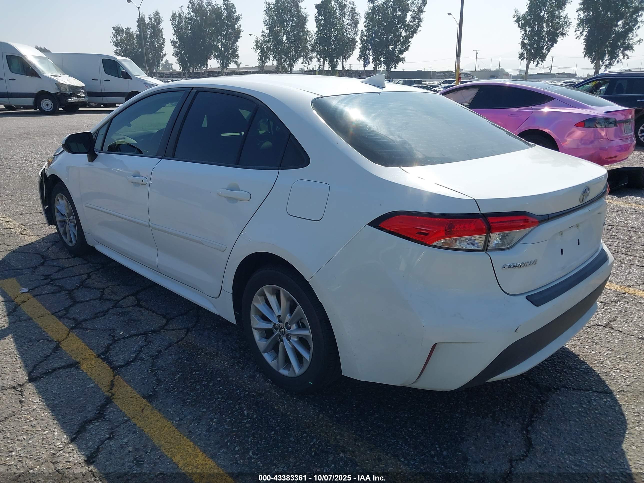 TOYOTA COROLLA image 3