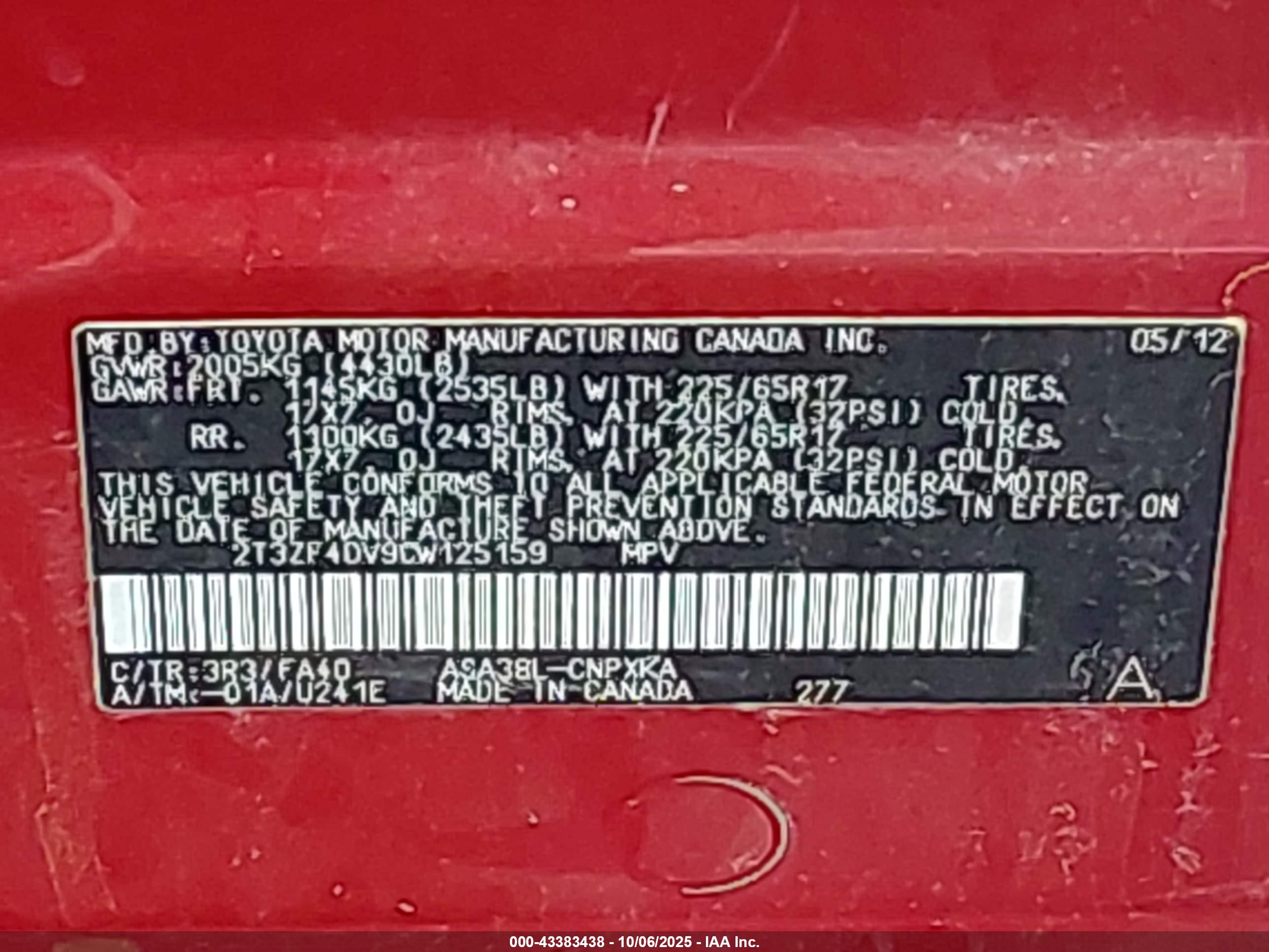 TOYOTA RAV4 image 9