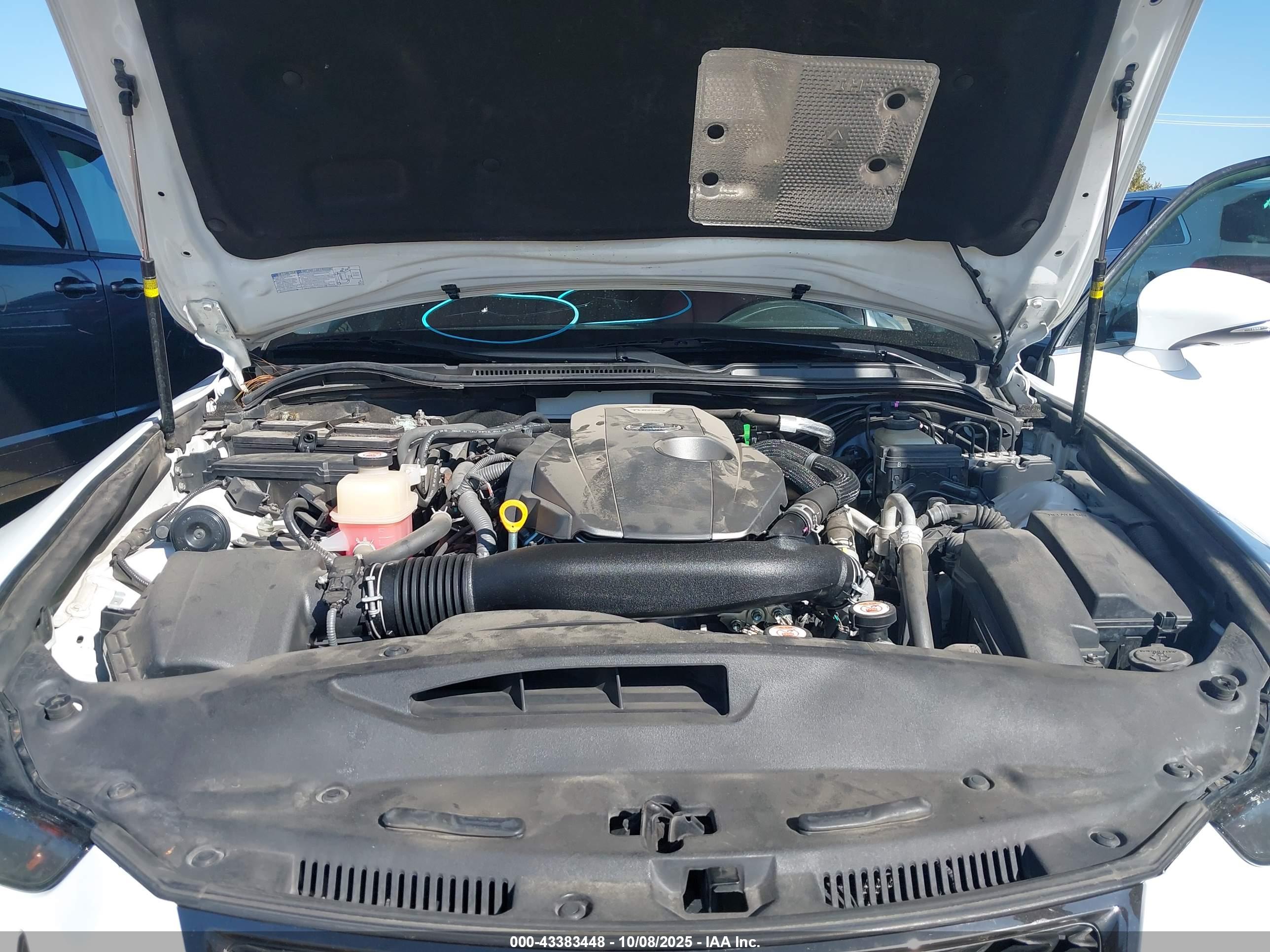 LEXUS IS image 10