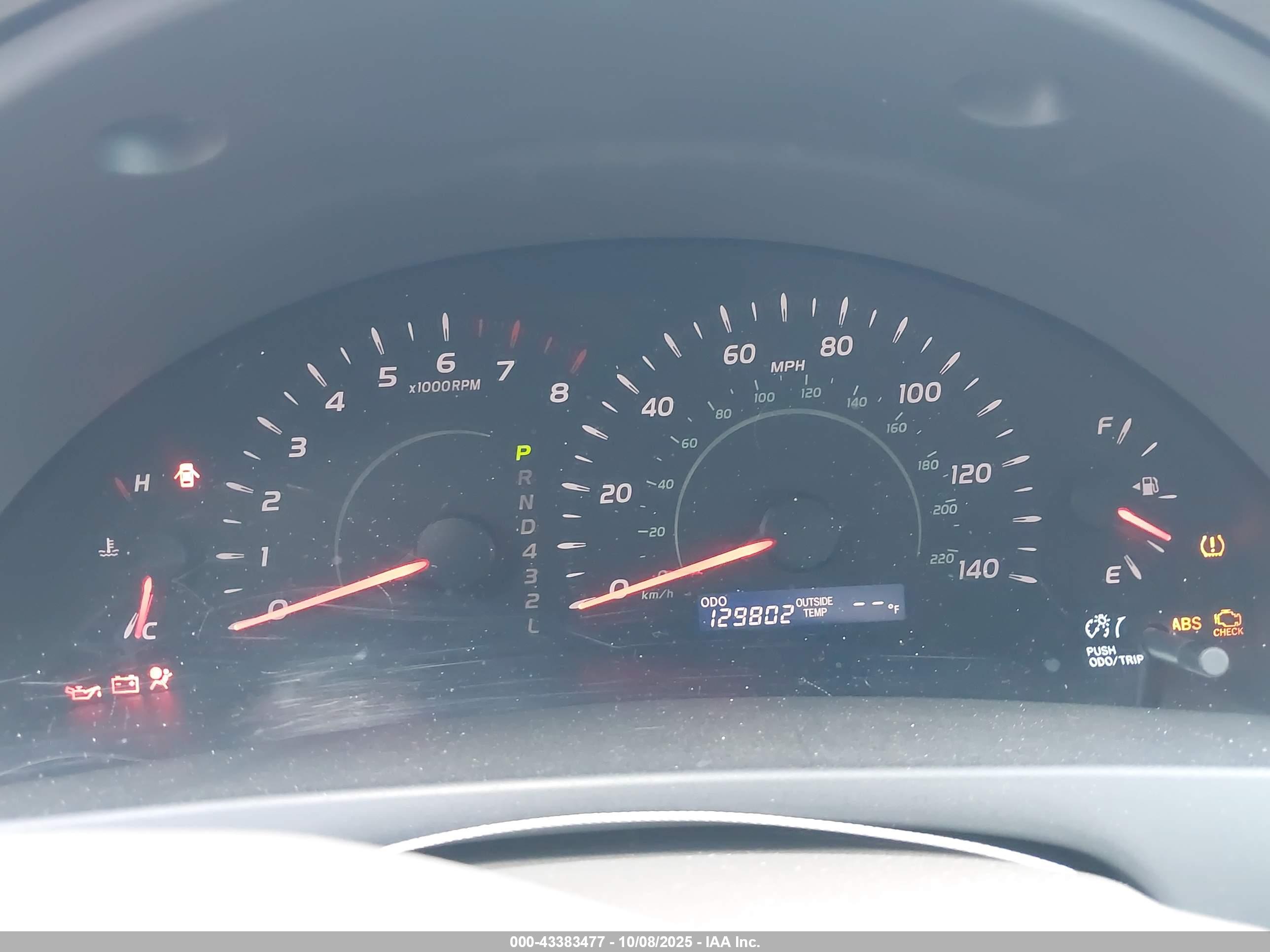 TOYOTA CAMRY image 7
