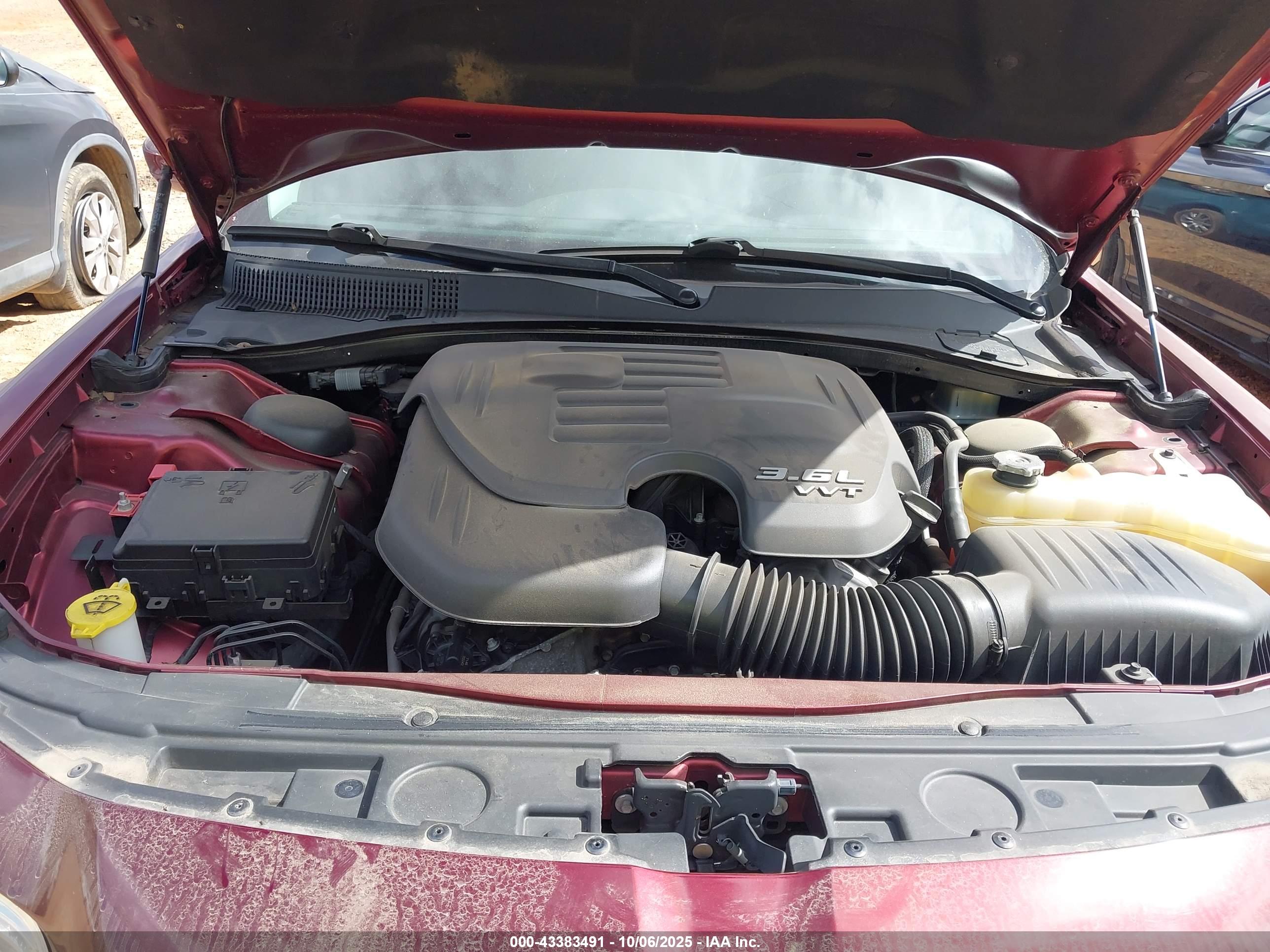 CHRYSLER 300 image 10