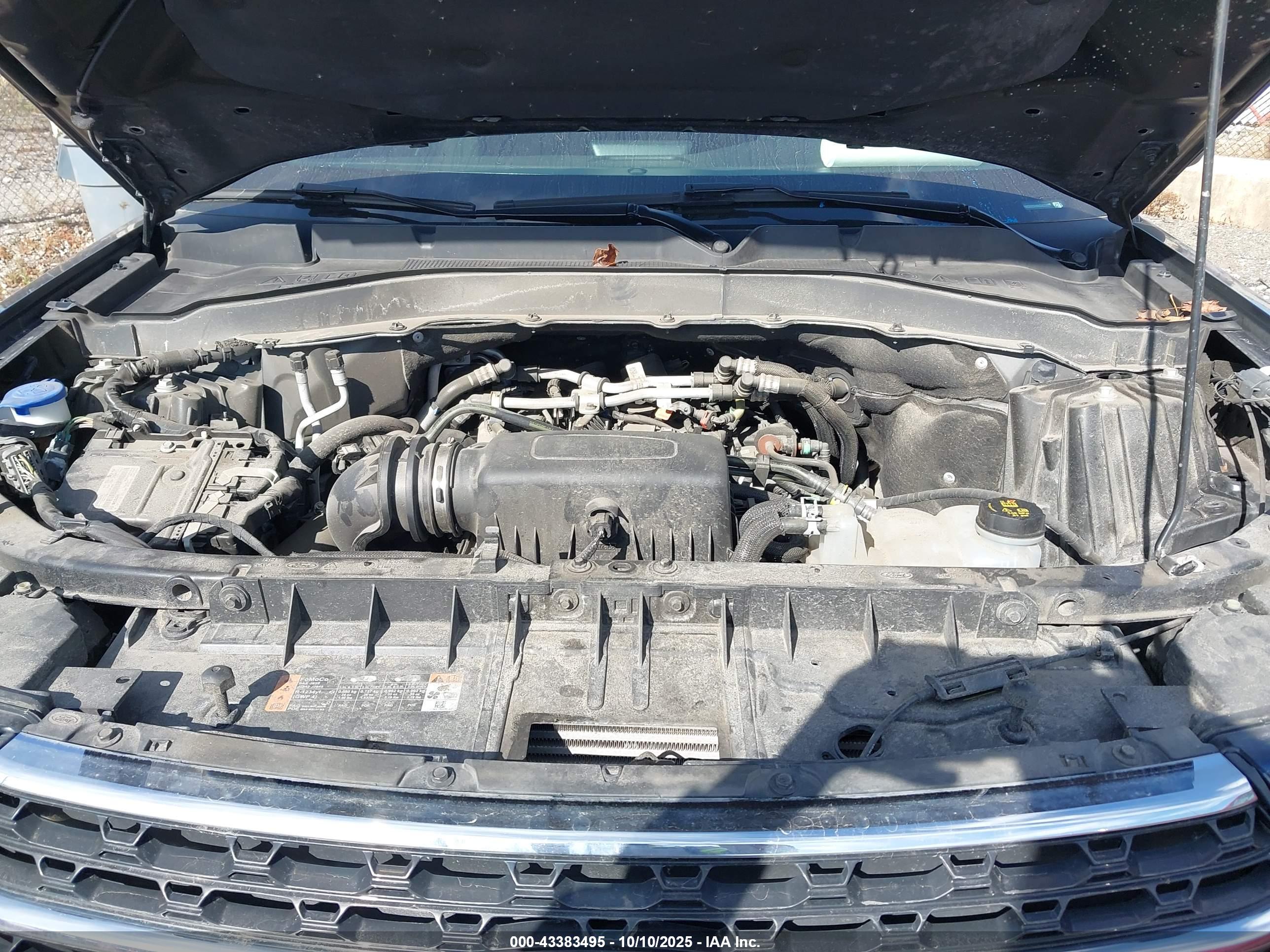 FORD EXPLORER image 10