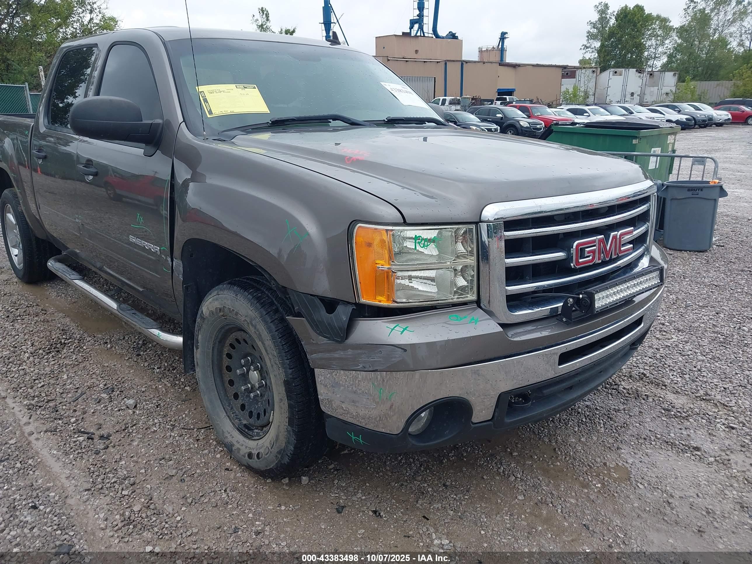 GMC SIERRA image 6