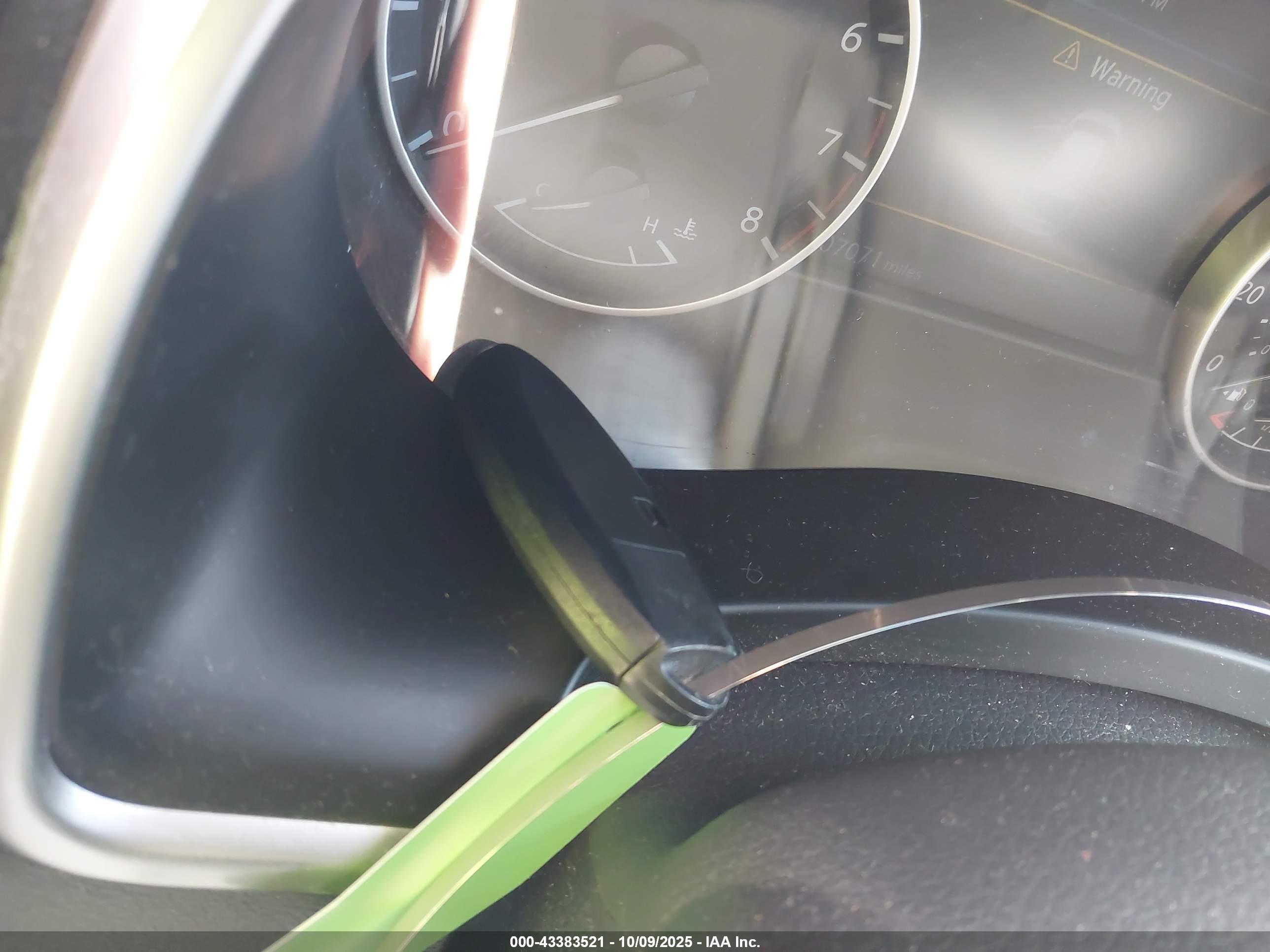 NISSAN MURANO image 11