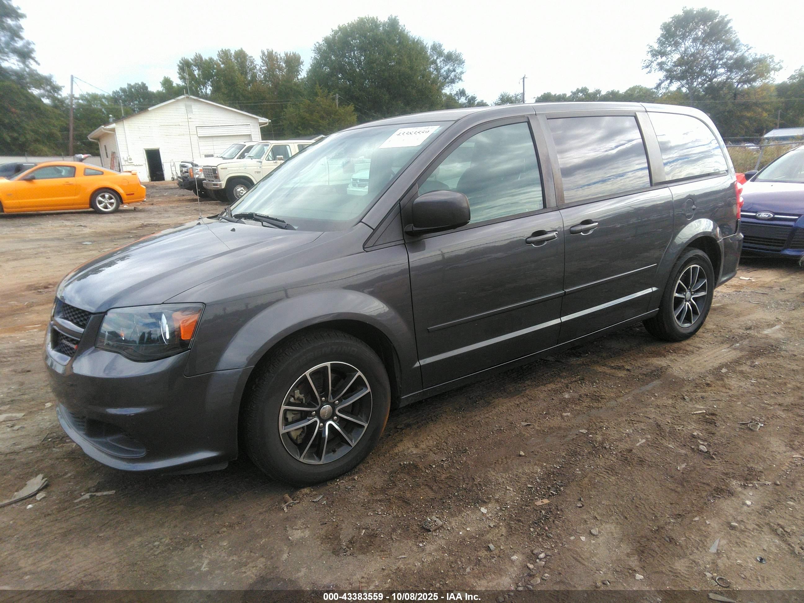 DODGE GRAND image 2