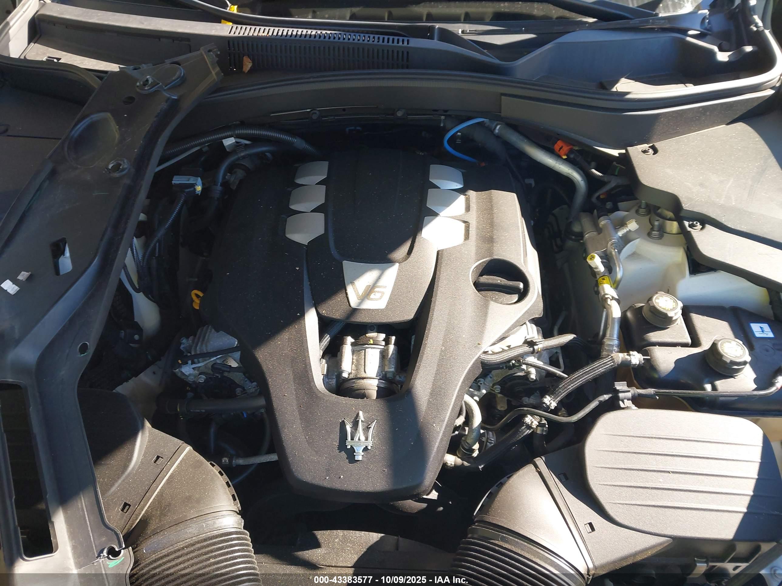 MASERATI LEVANTE image 10