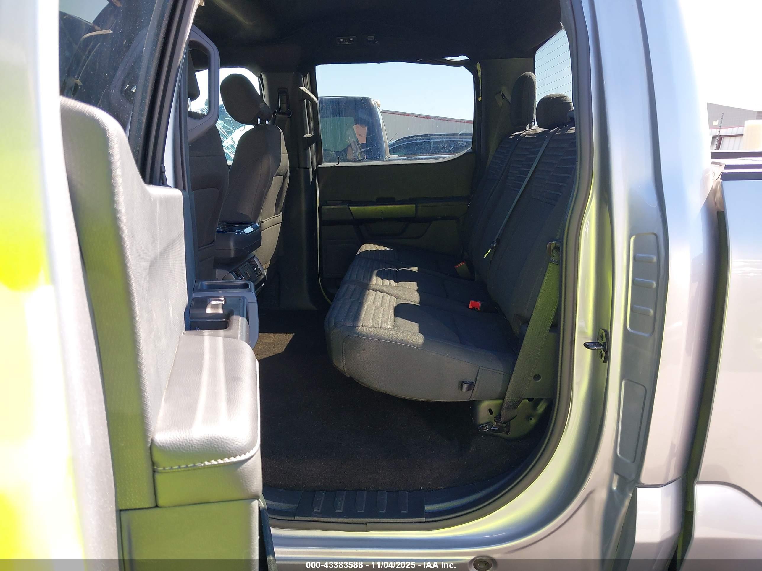 FORD F-150 image 8