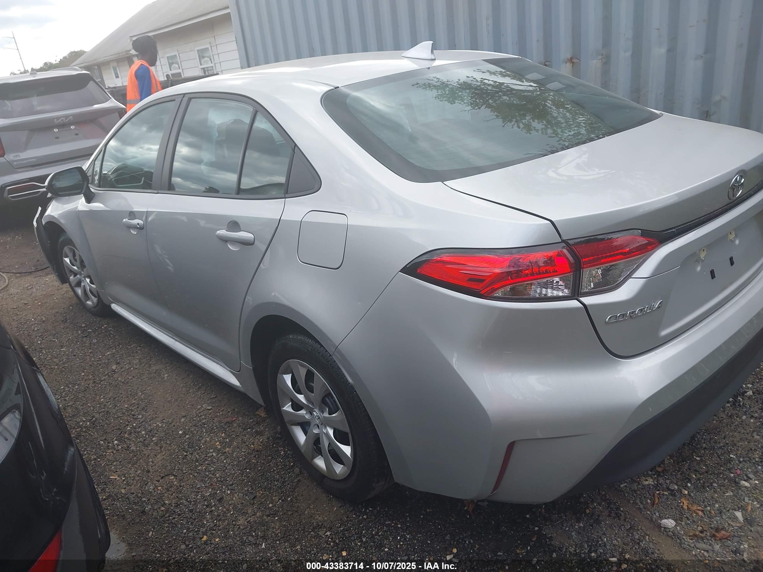 TOYOTA COROLLA image 3
