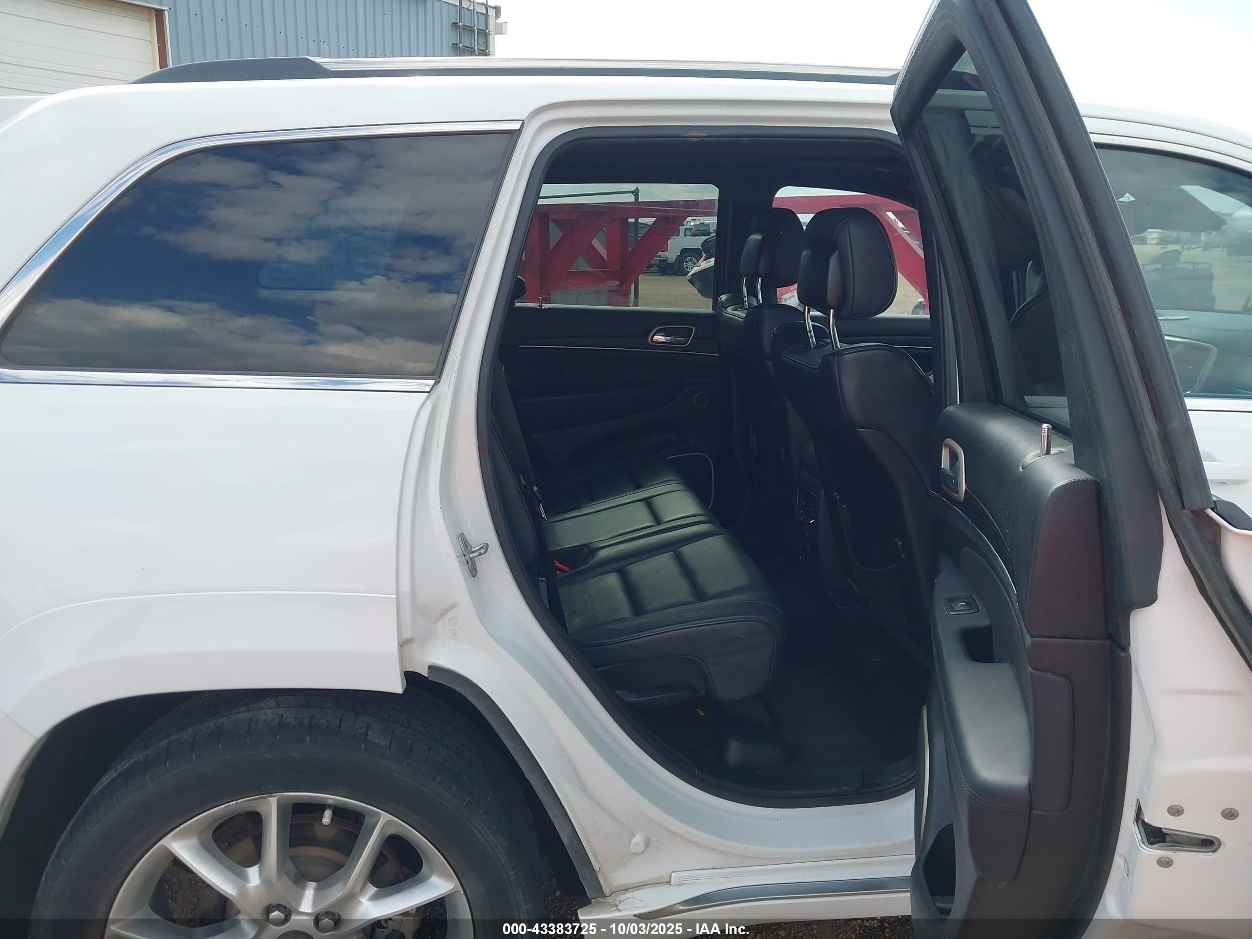JEEP GRAND image 8