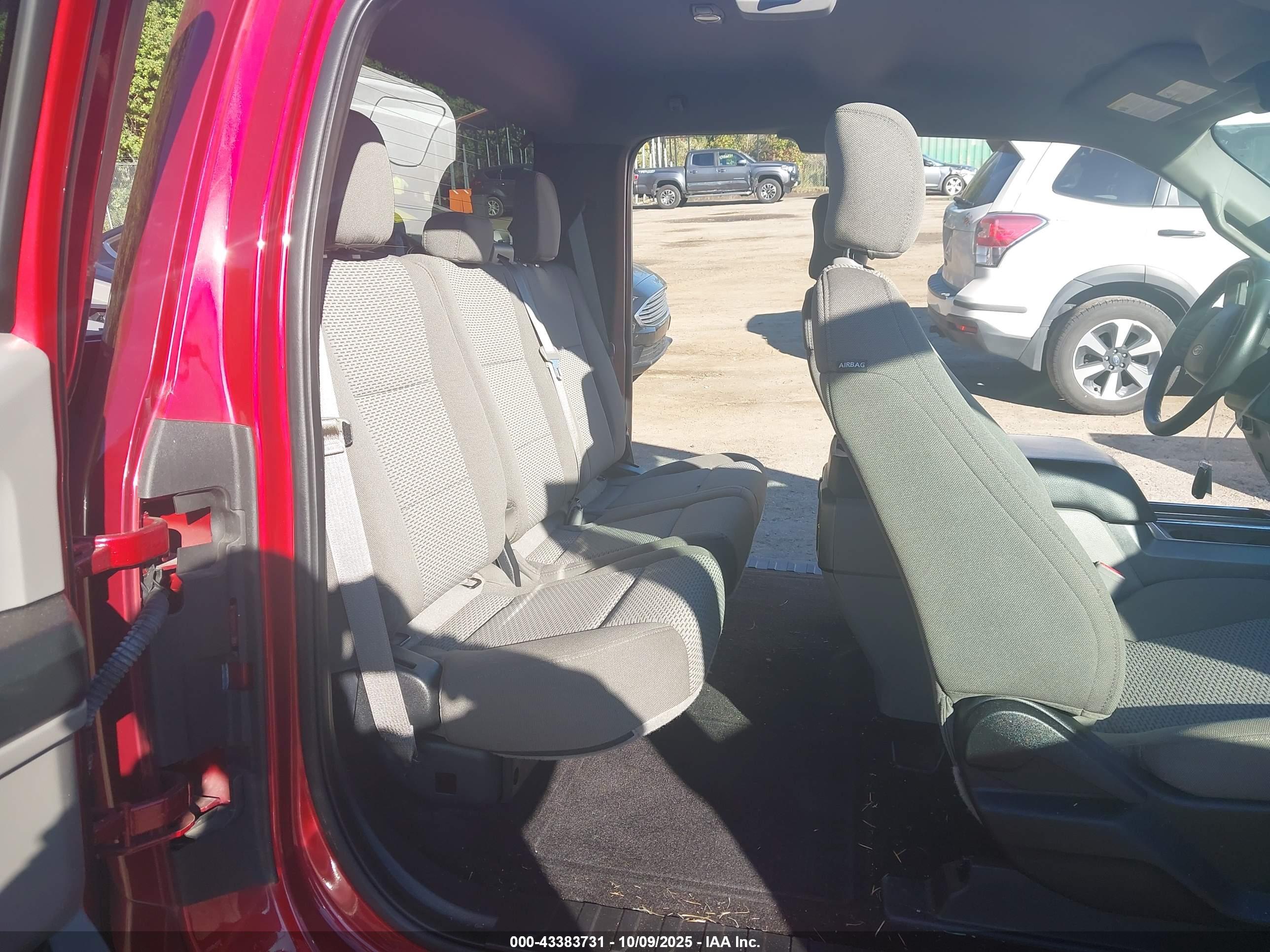 FORD F-150 image 8