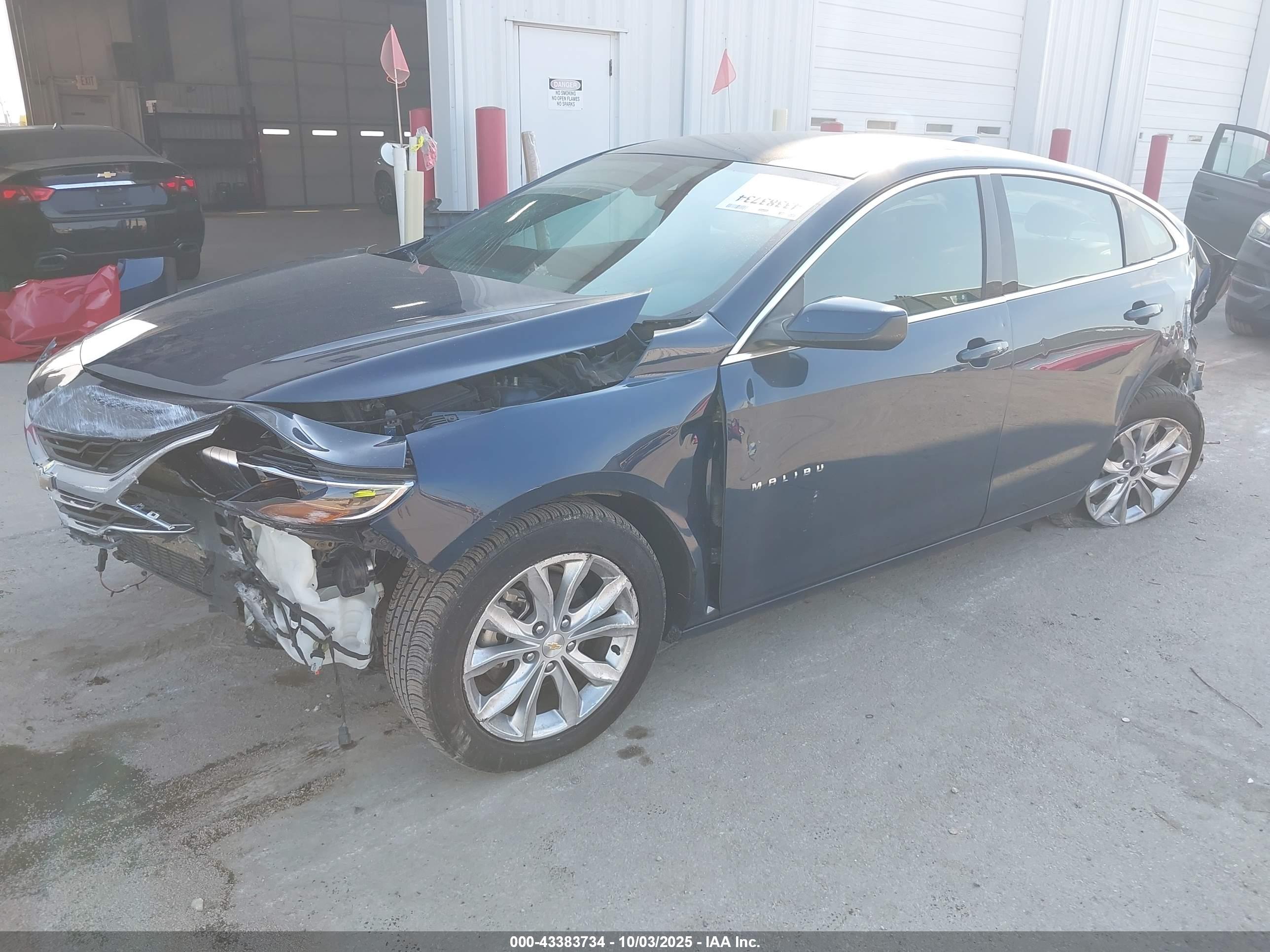 CHEVROLET MALIBU image 2