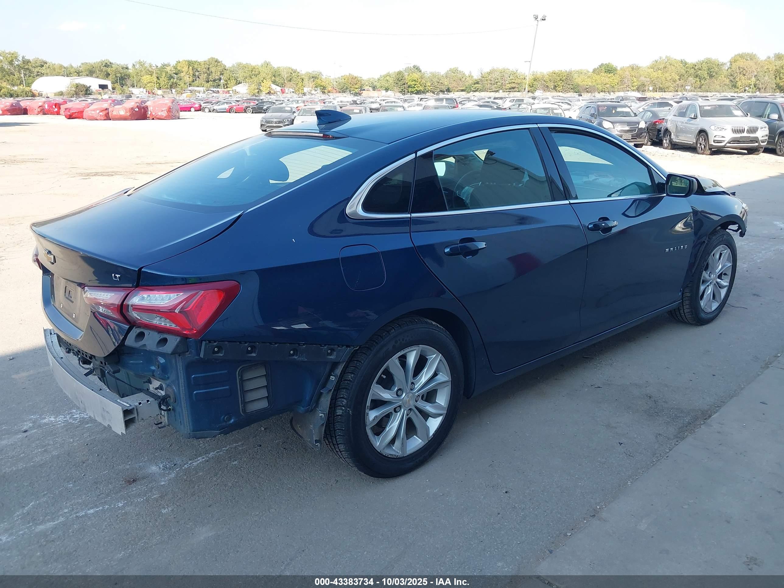 CHEVROLET MALIBU image 4