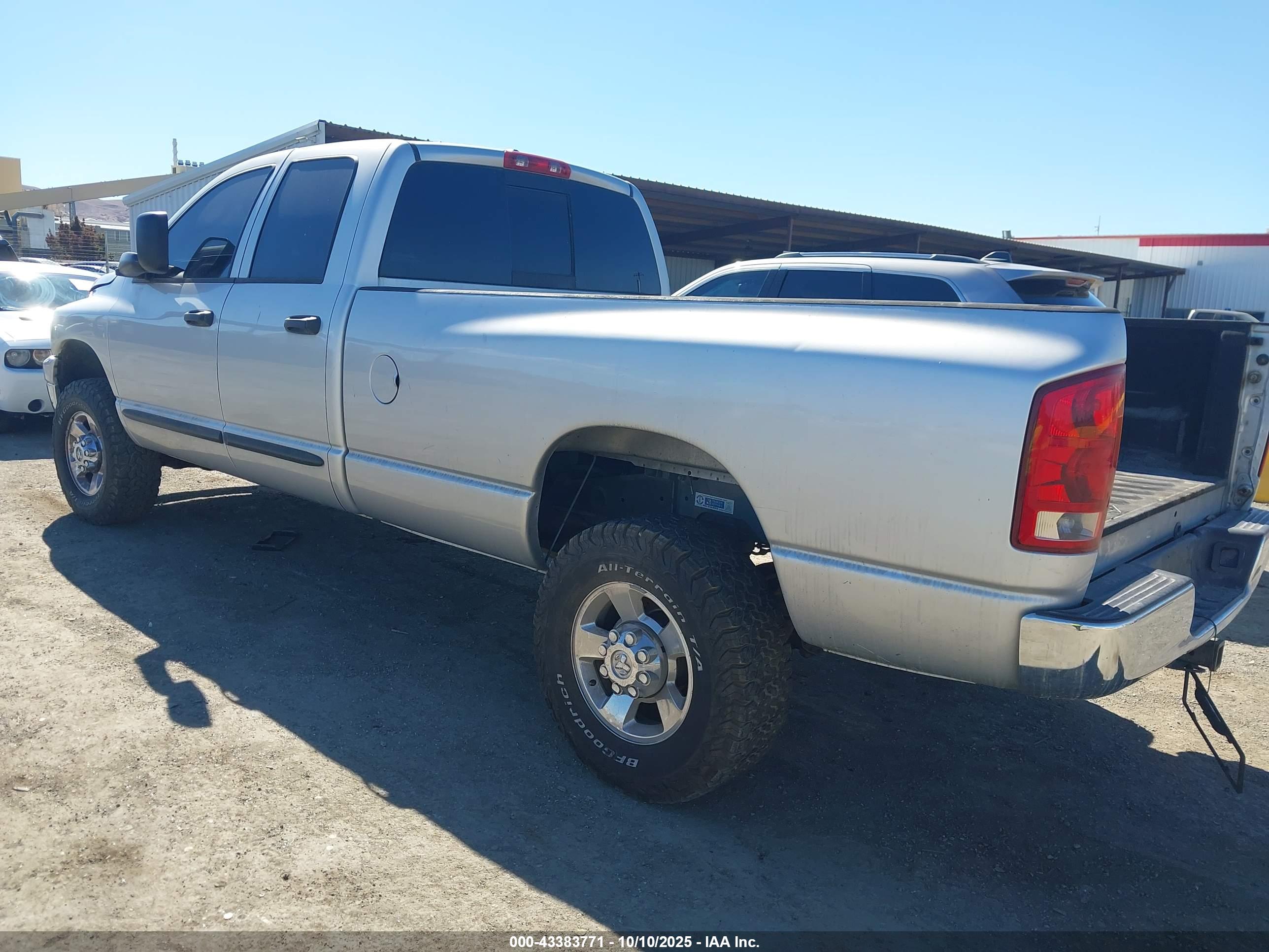 DODGE RAM image 3